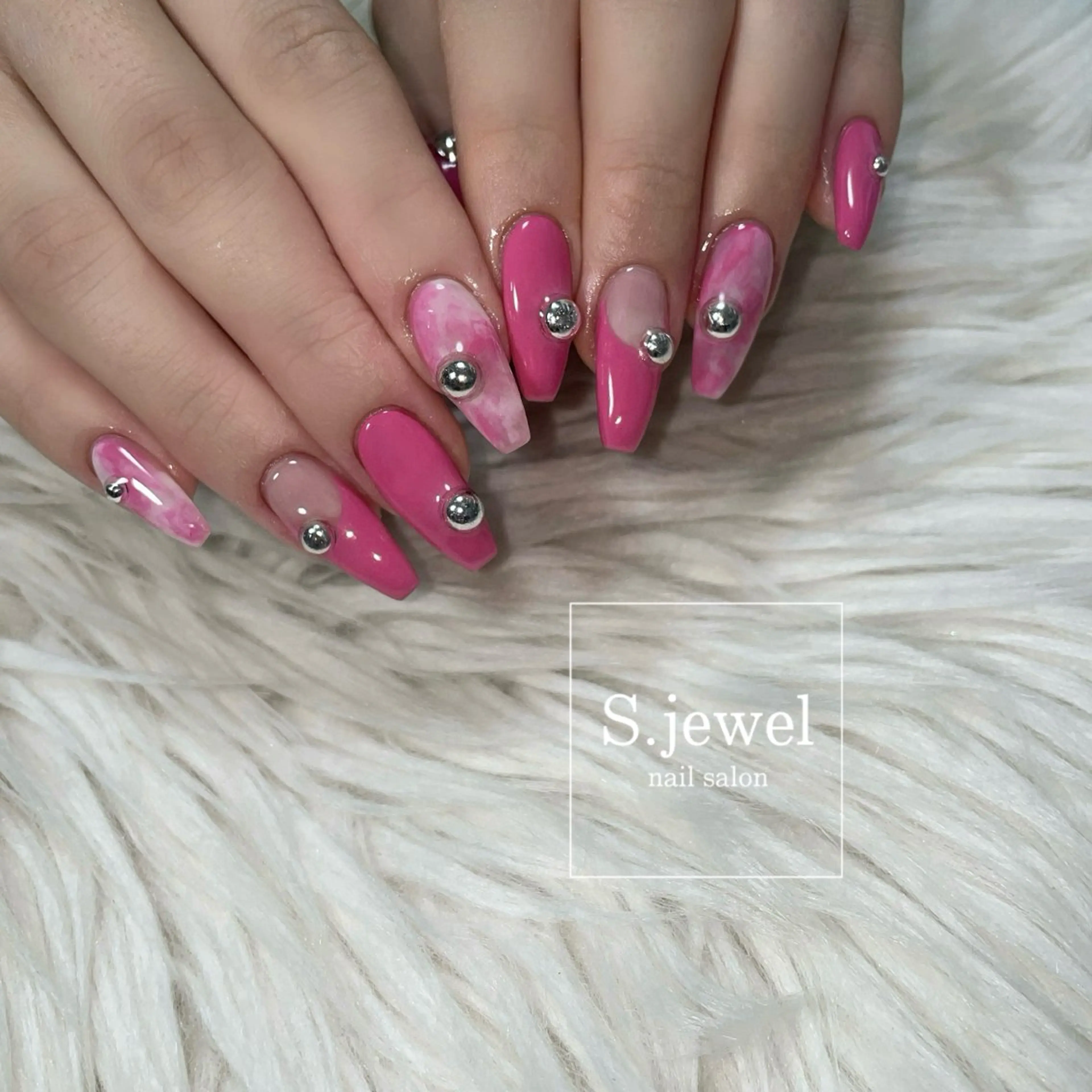 ネイル S♡JEWEL所属・S. JEWELのネイルデザイン