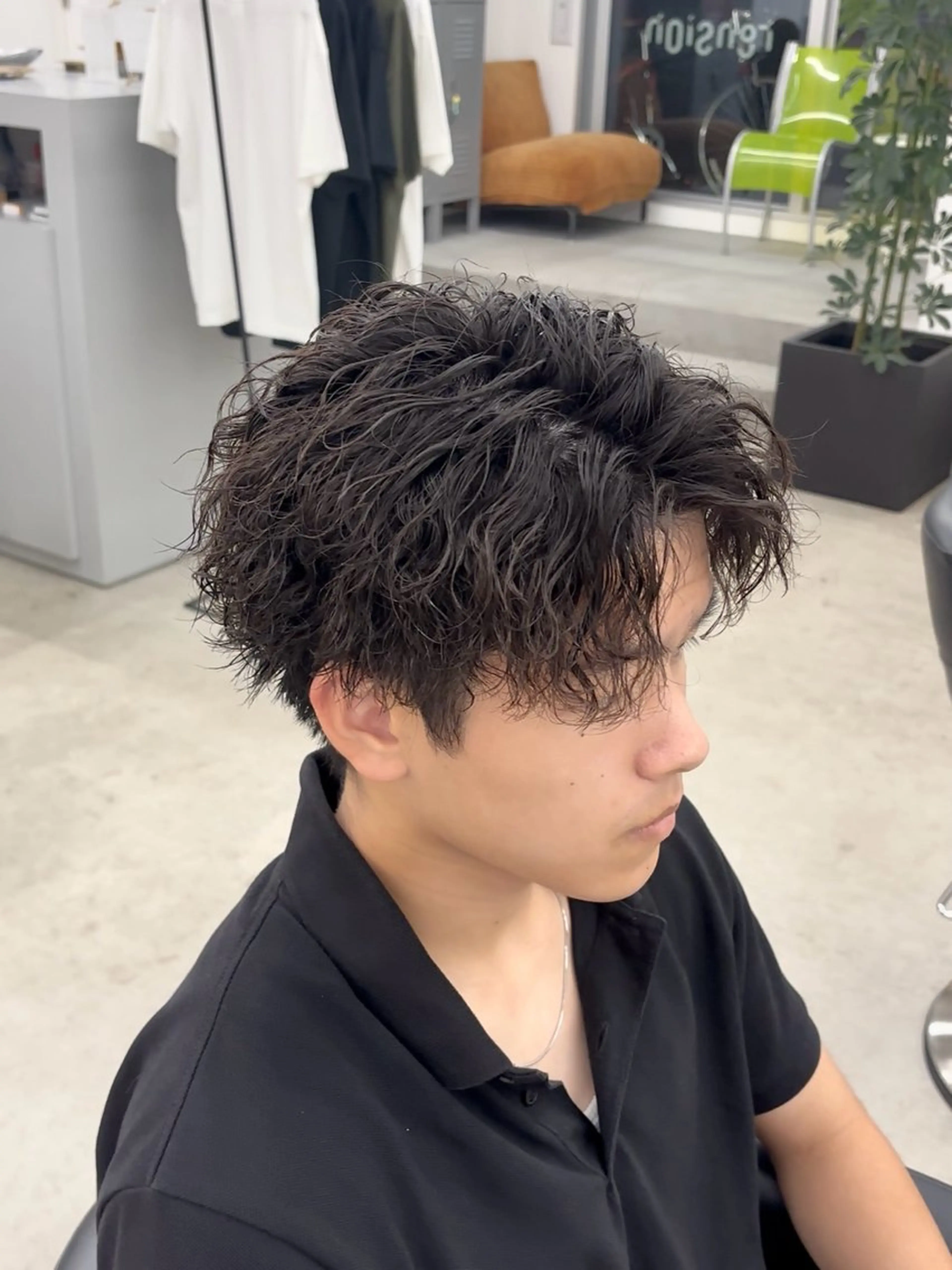 ショート パーマ メンズ メンズパーマ ツイストスパイラルパーマ スパイラルパーマ カット パーマ なりたひろと / メンズパーマのヘアスタイル