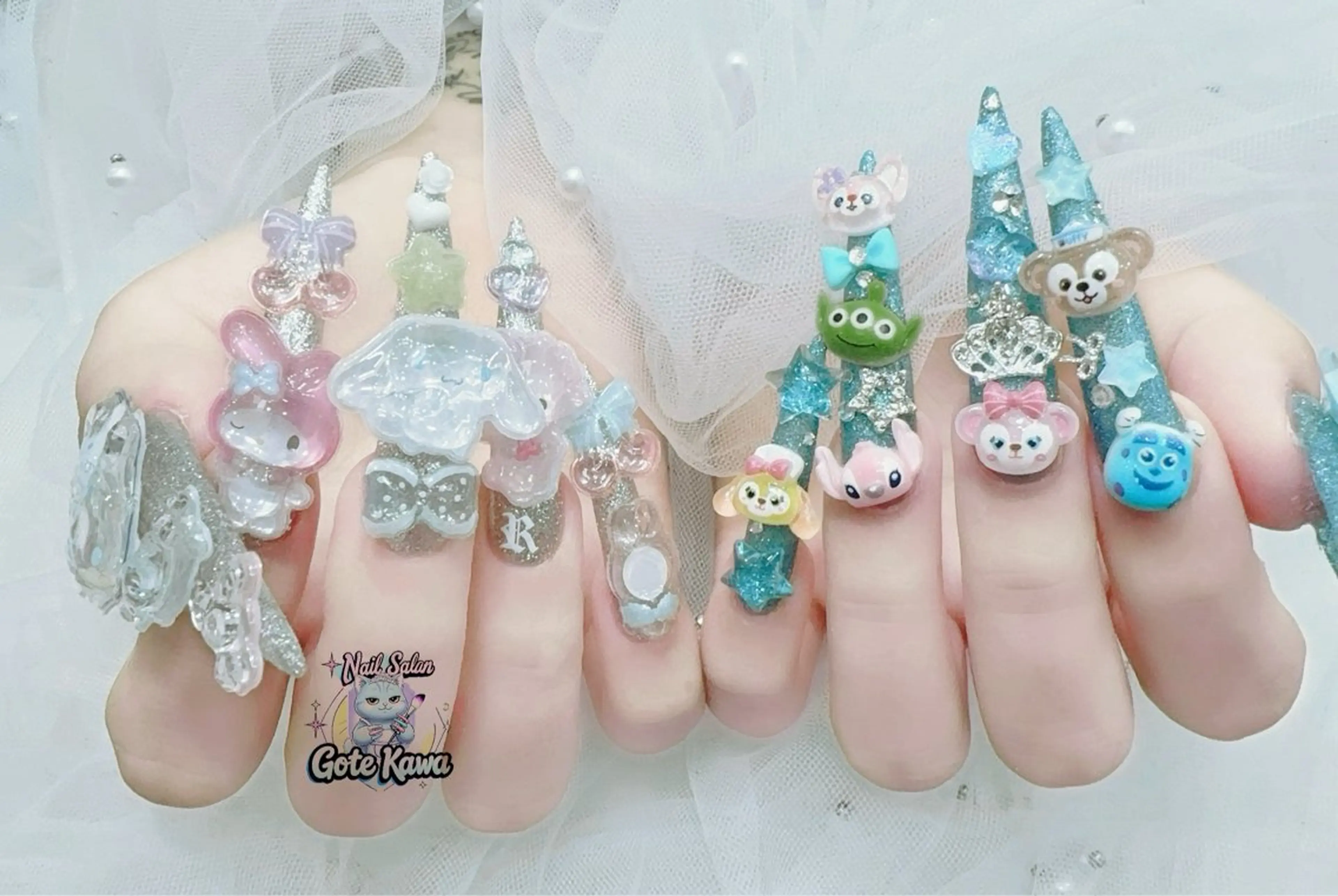 ネイル キラキラネイル 韓国ネイル スカルプネイル ハンドネイル ハンドケア GOTE KAWA Nail Salon(ゴテかわ)所属・Gote Kawa nail salonのネイルデザイン