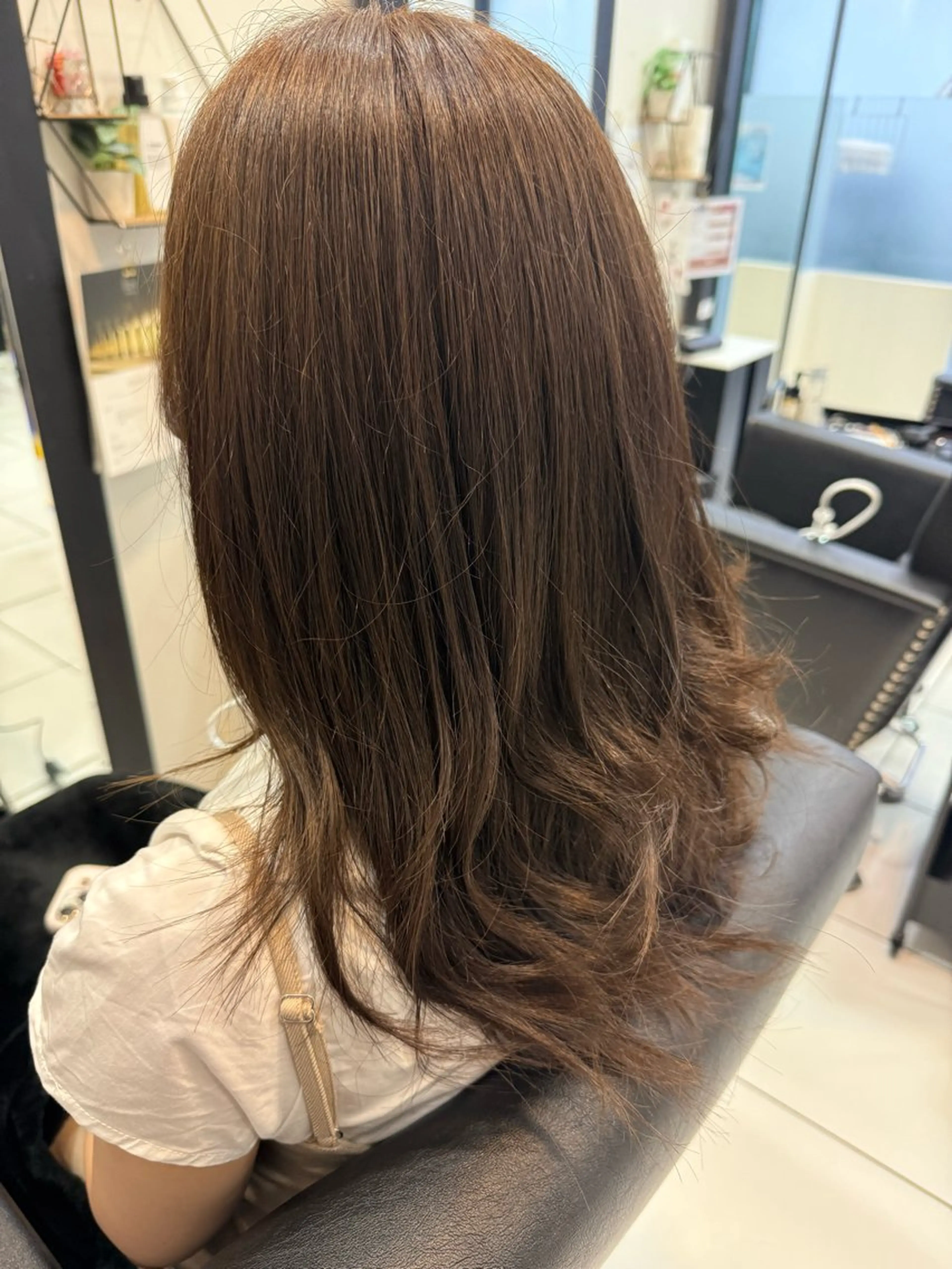 カラー ハイトーンカラー やながわ あつきのヘアスタイル