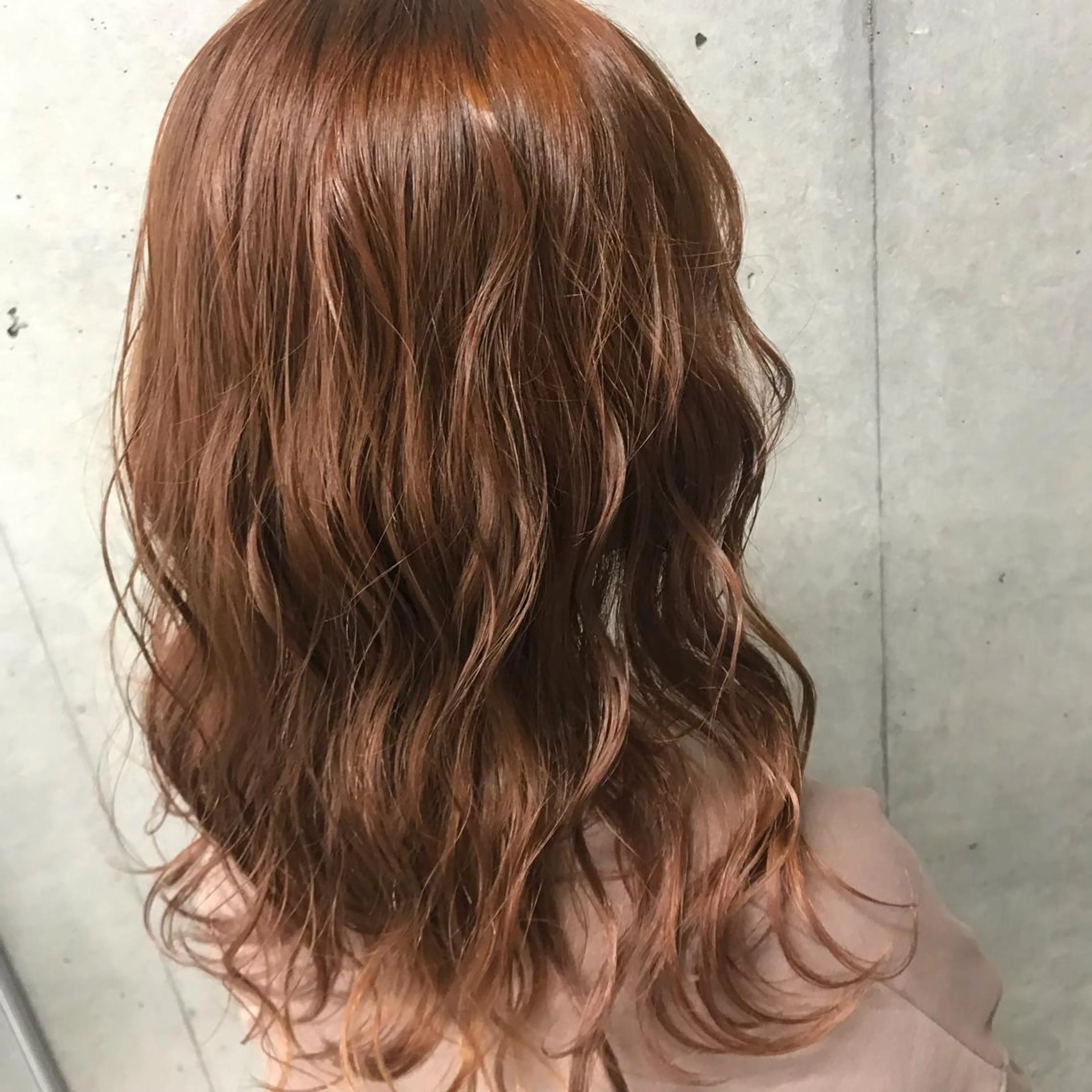 セミロング 横山 奈央のヘアスタイル