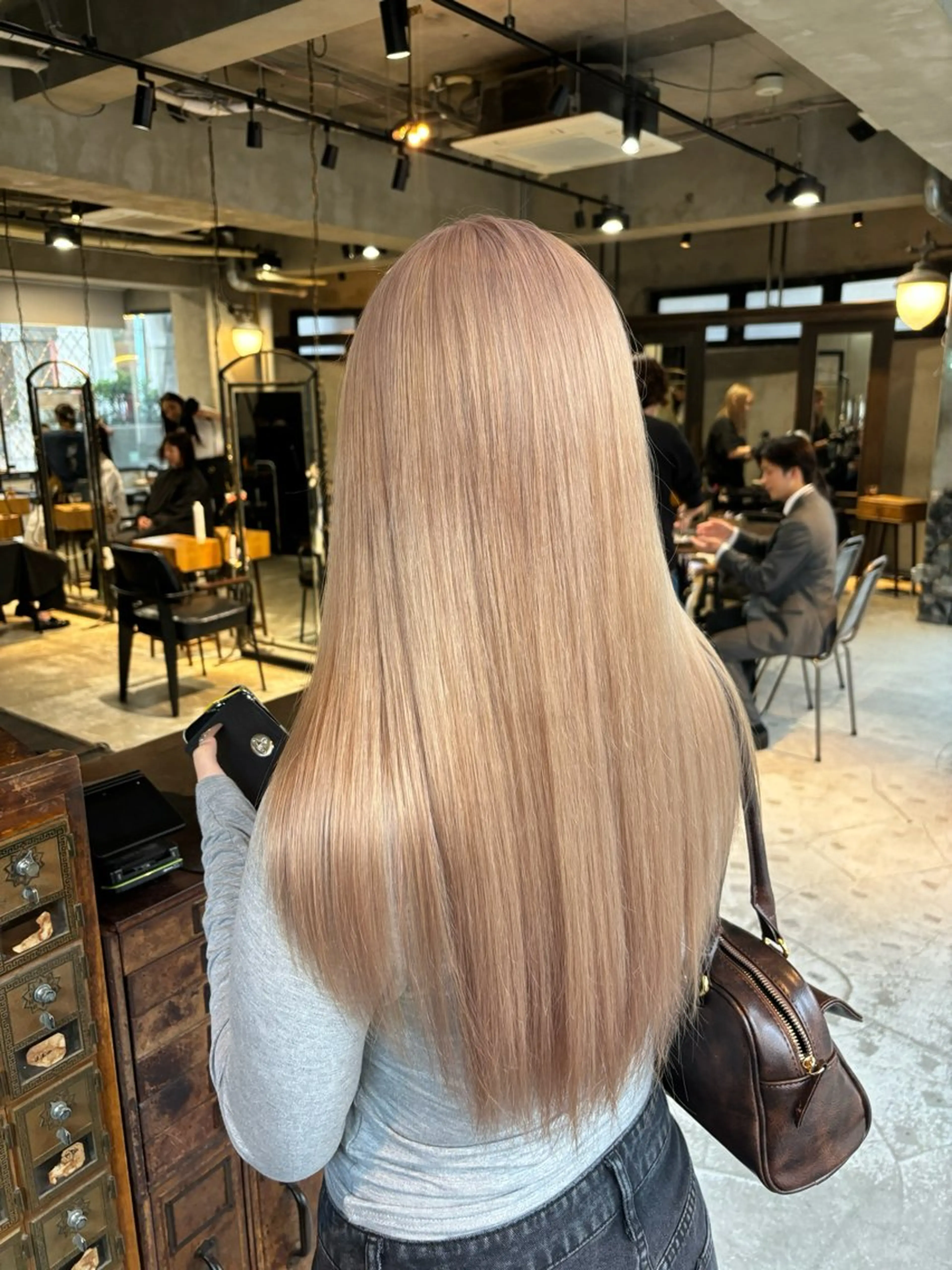 ロング カラー ヘアカラー トリートメント ヘッドスパ 派手髪/ハイトーン RIN🩵ྀིのヘアスタイル