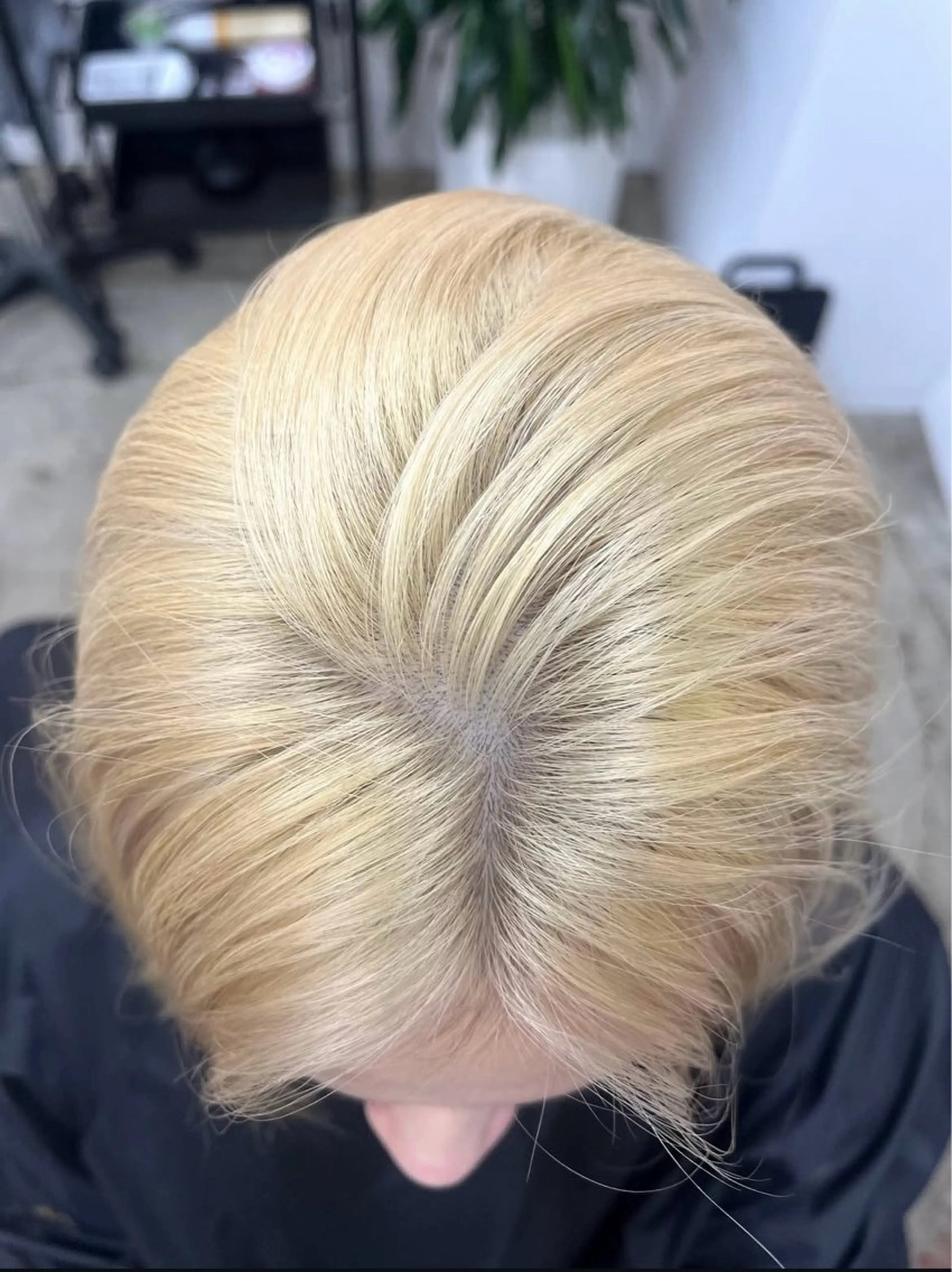 ミディアム カラー ブリーチ ブロンド ハイトーンカラー カット ヘアカラー トリートメント ハイトーン/心斎橋/ honomiのヘアスタイル