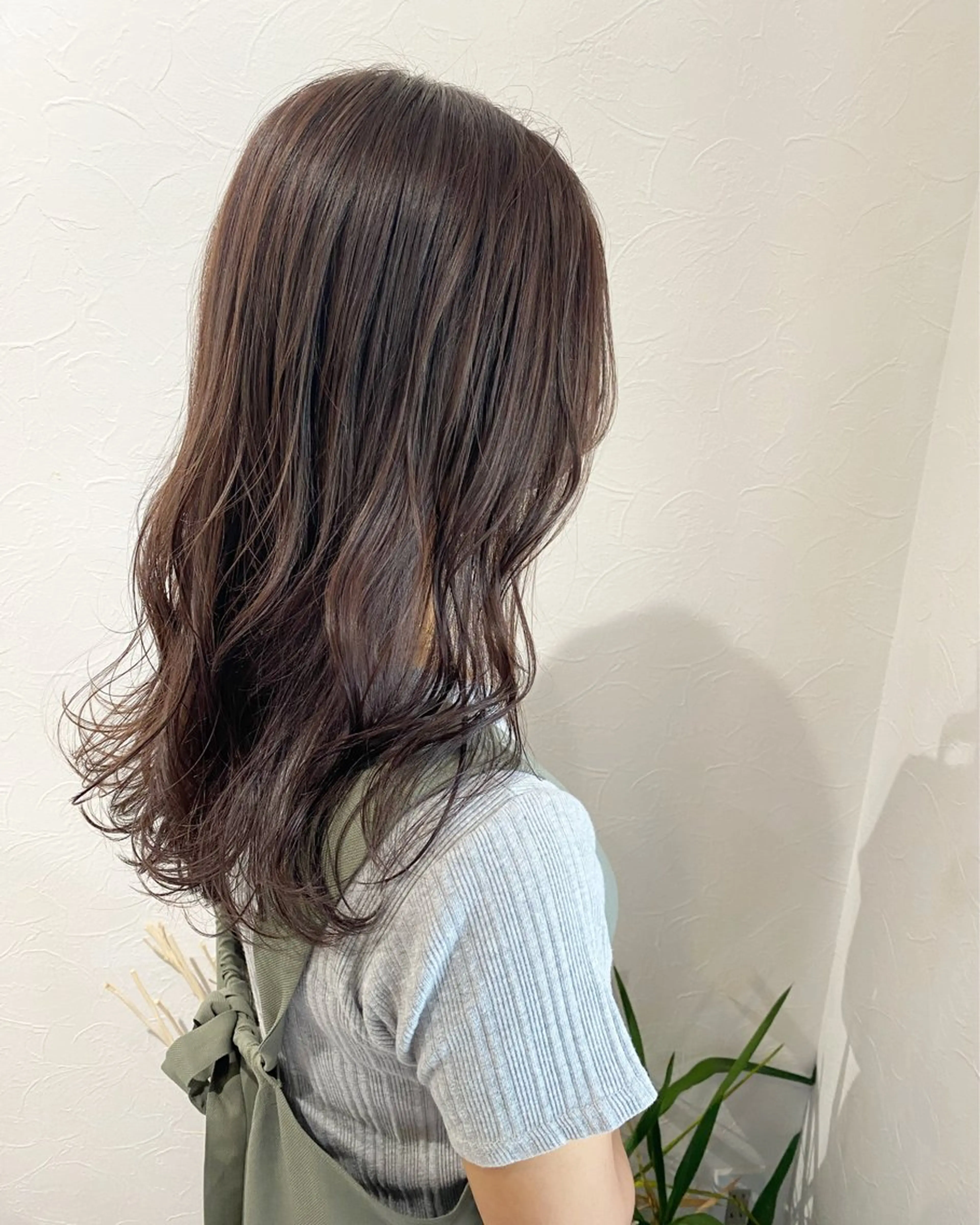 セミロング カラー YU-KA ✂︎ROSSOのヘアスタイル