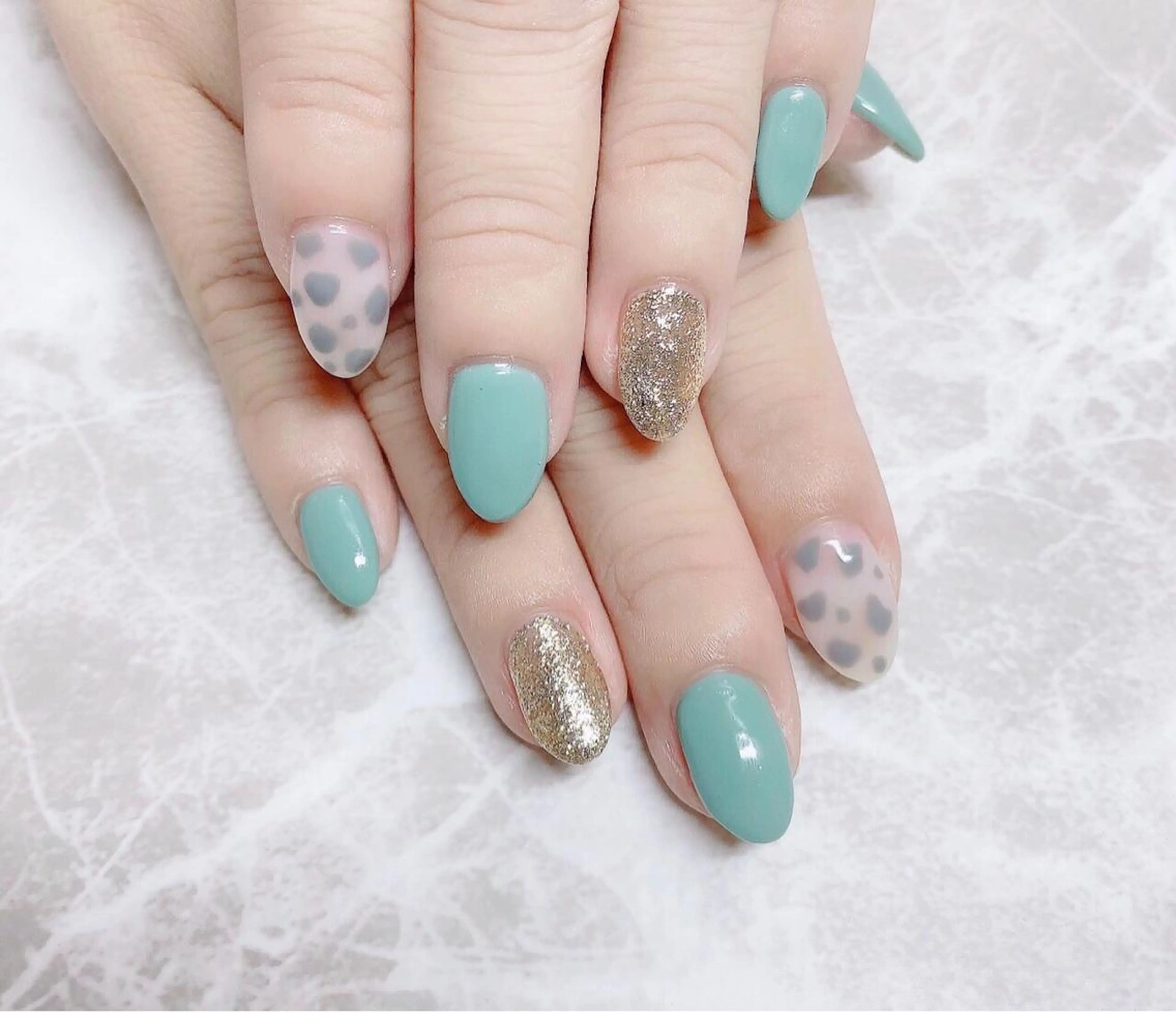 ネイル ハンドネイル マジックミラー所属・マジック ミラーのネイルデザイン