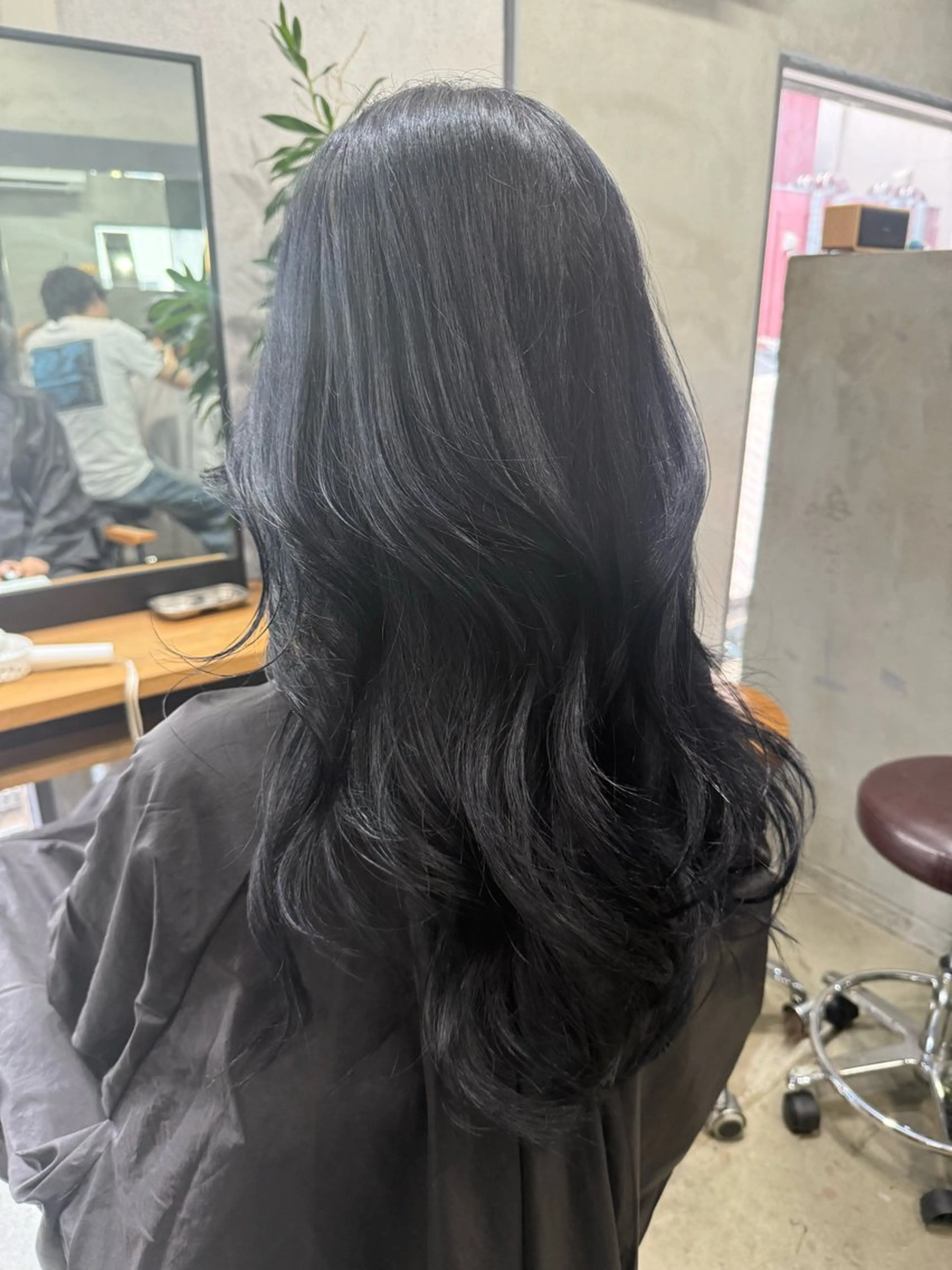 ロング カラー レイヤーカット AIRI layer cut hairのヘアスタイル