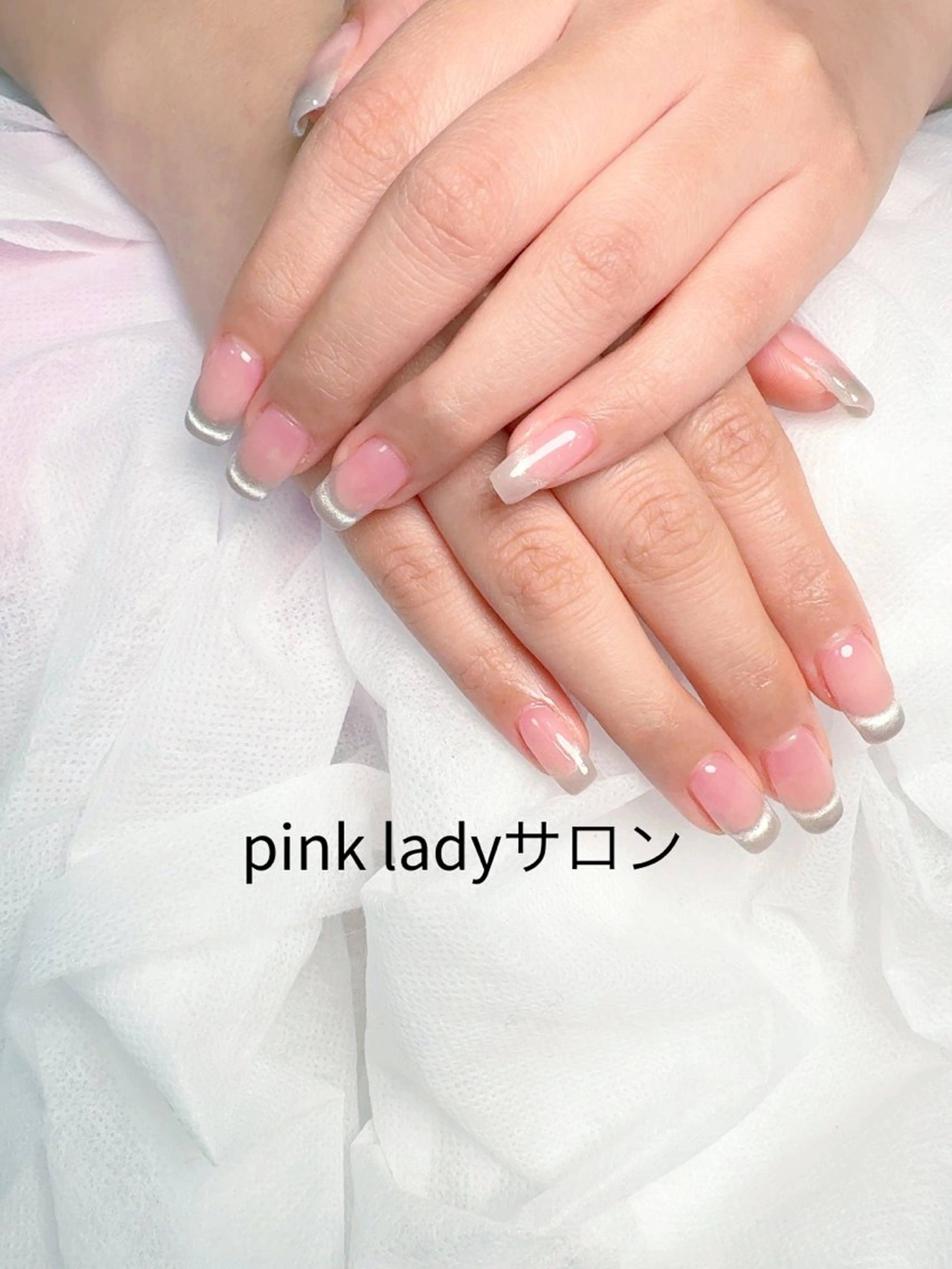 ネイル pink ladyサロン所属・べ にのネイルデザイン