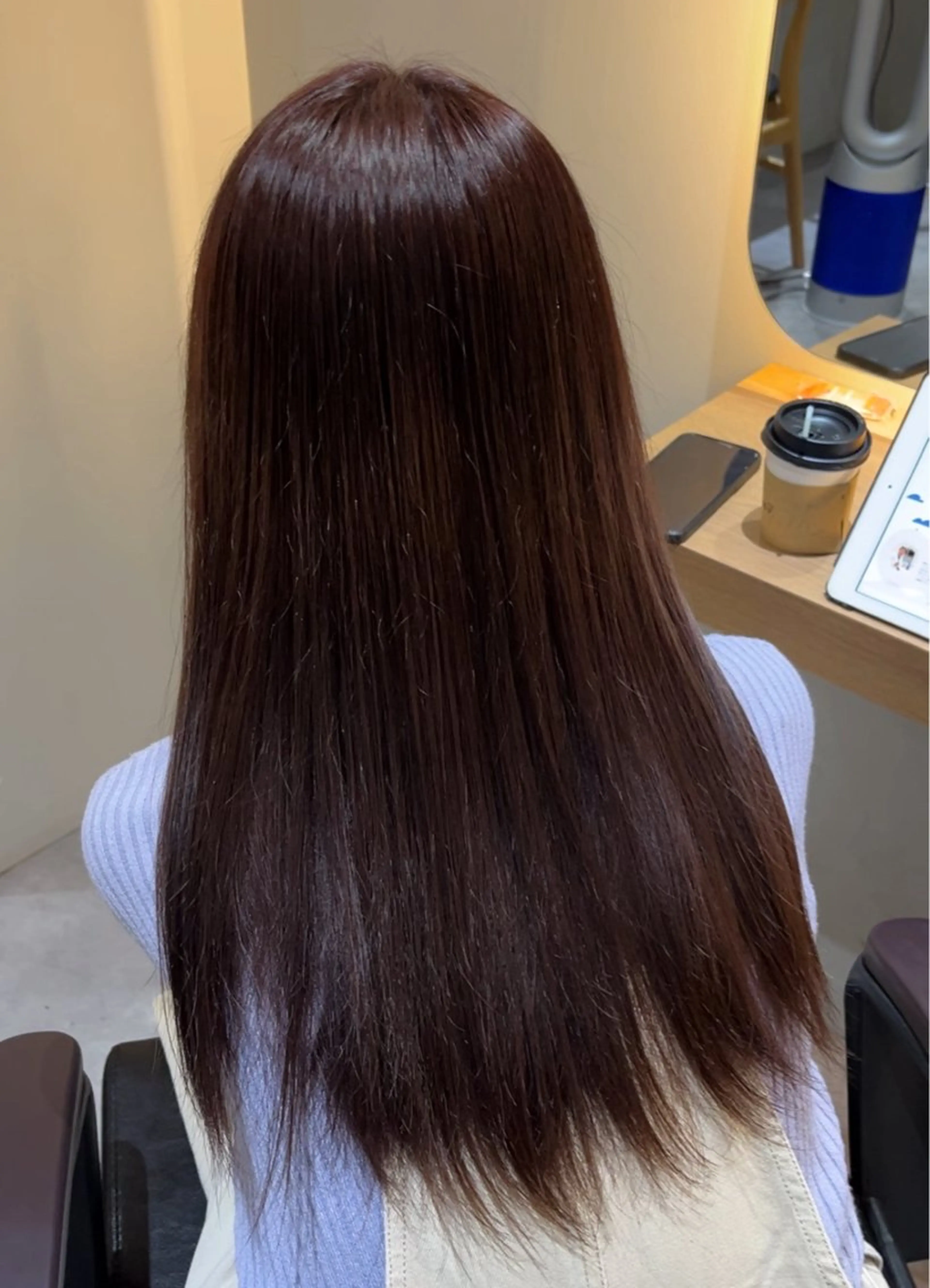 カラー レイヤーカット/ うる艶カラー/ユイのヘアスタイル