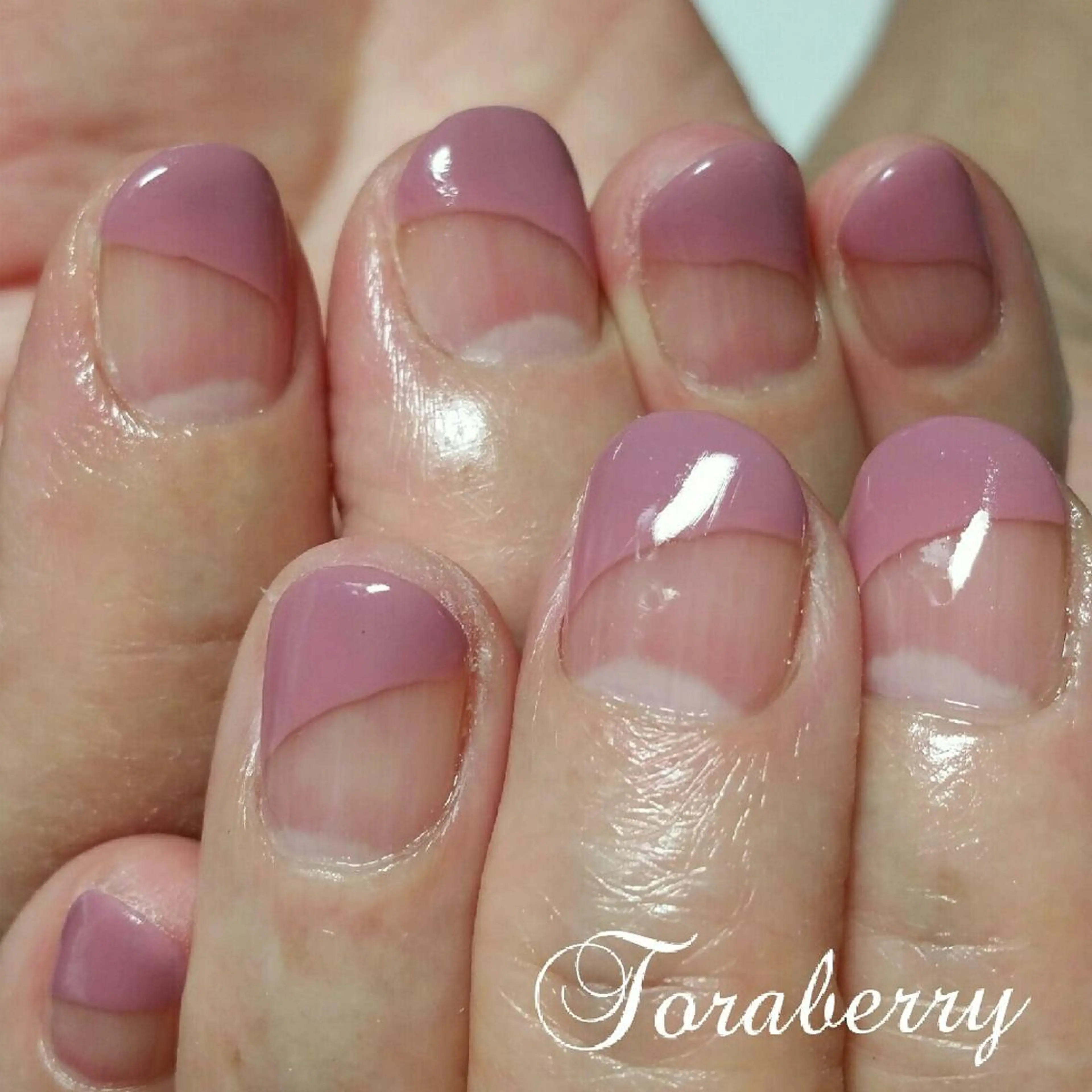 ネイル フレンチネイル 斜めフレンチ ネイリスト なつみのネイルデザイン