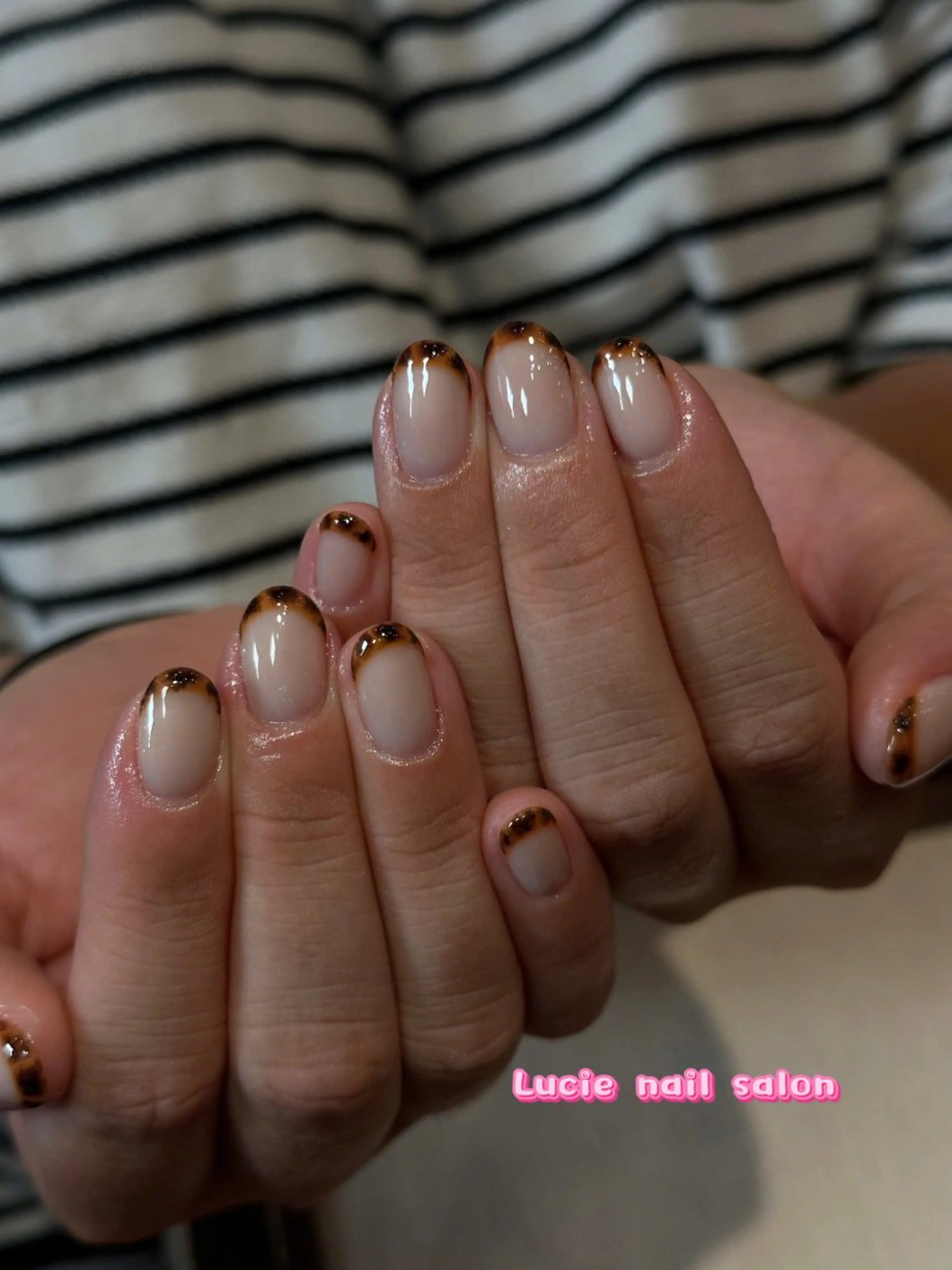 ネイル フレンチネイル ジェルネイル グラデーション 持ち込み オフィスネイル ハンドネイル LUCIE NAIL所属・LUCIE NAILのネイルデザイン