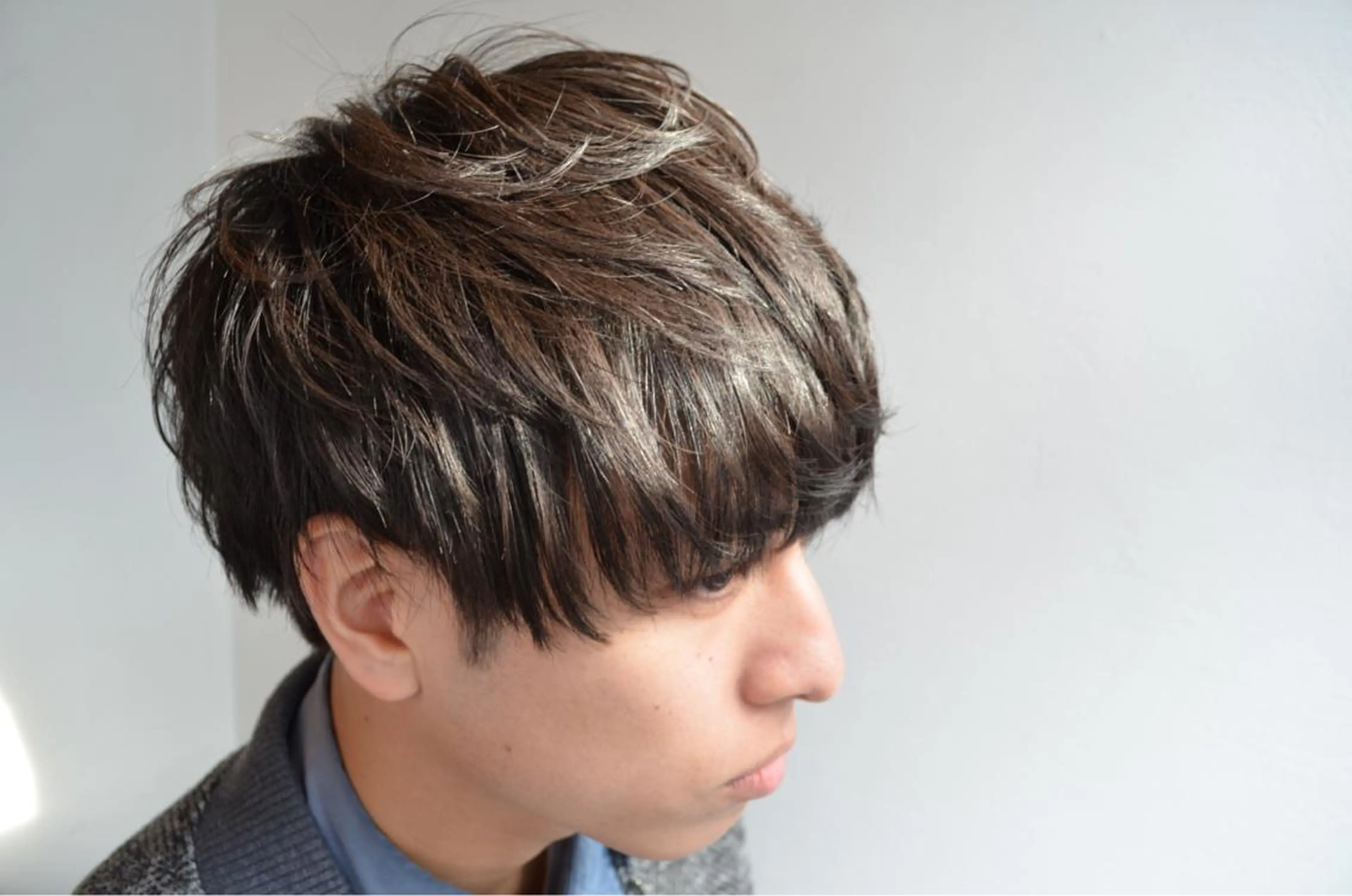 ショート カラー パーマ メンズ マッシュ メンズ眉毛ITSUK Iメンズ専門　新宿の眉毛・アイブロウイメージ