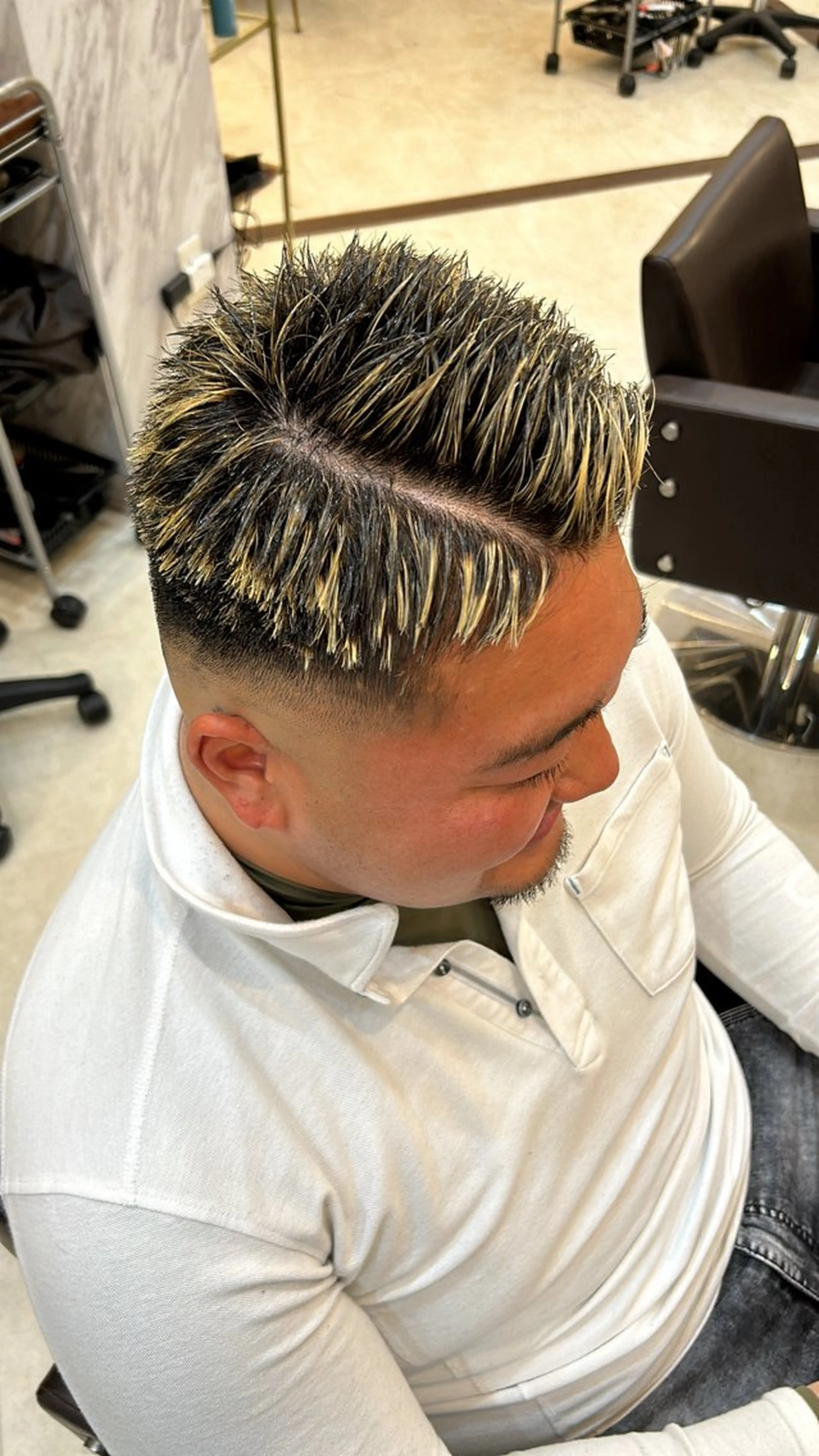 ショート 善財 康葵のヘアスタイル