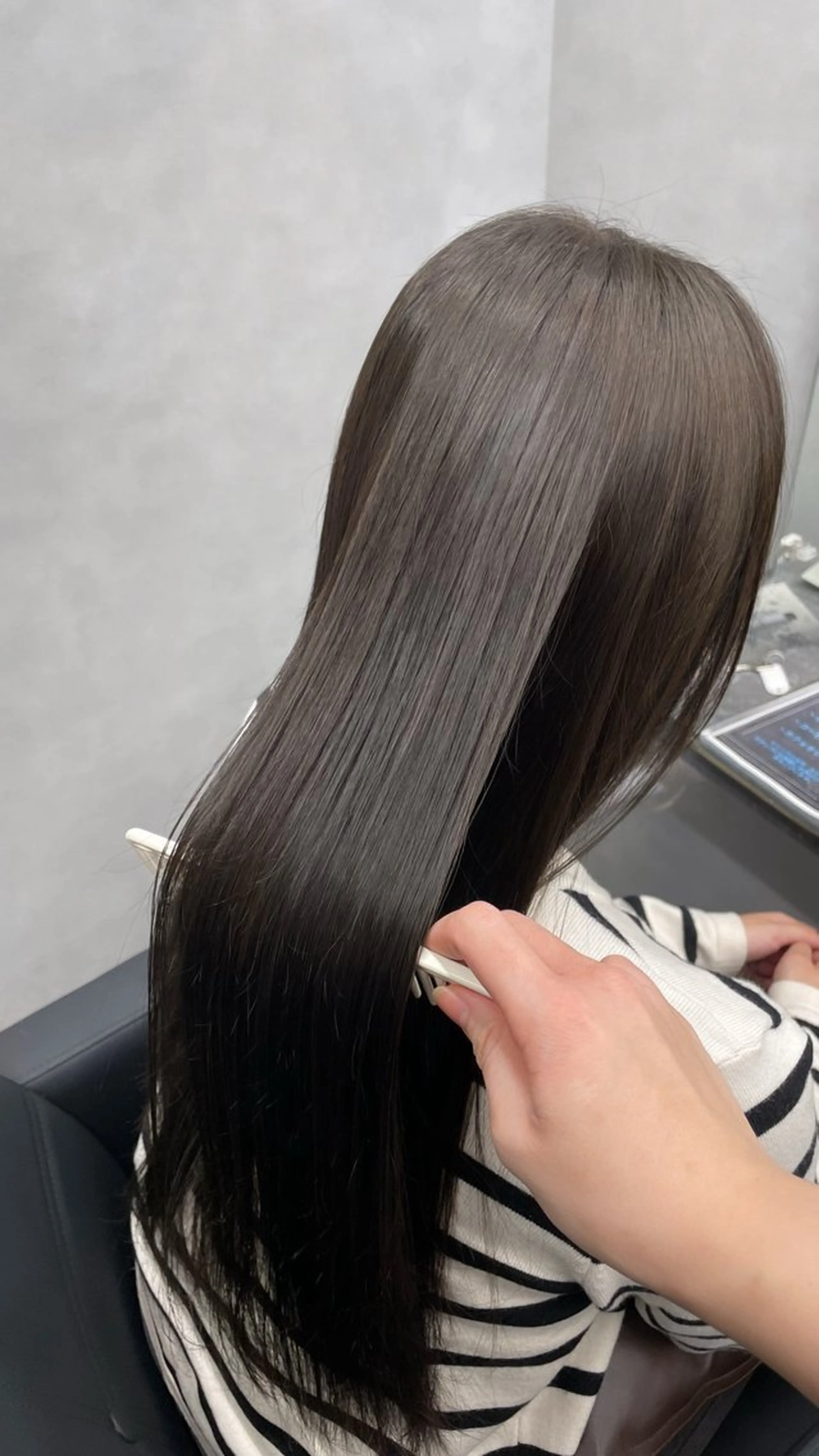 ロング パーマ 髪質改善 ストレートパーマ 渡辺春衣 ♡デザインカラーのヘアスタイル