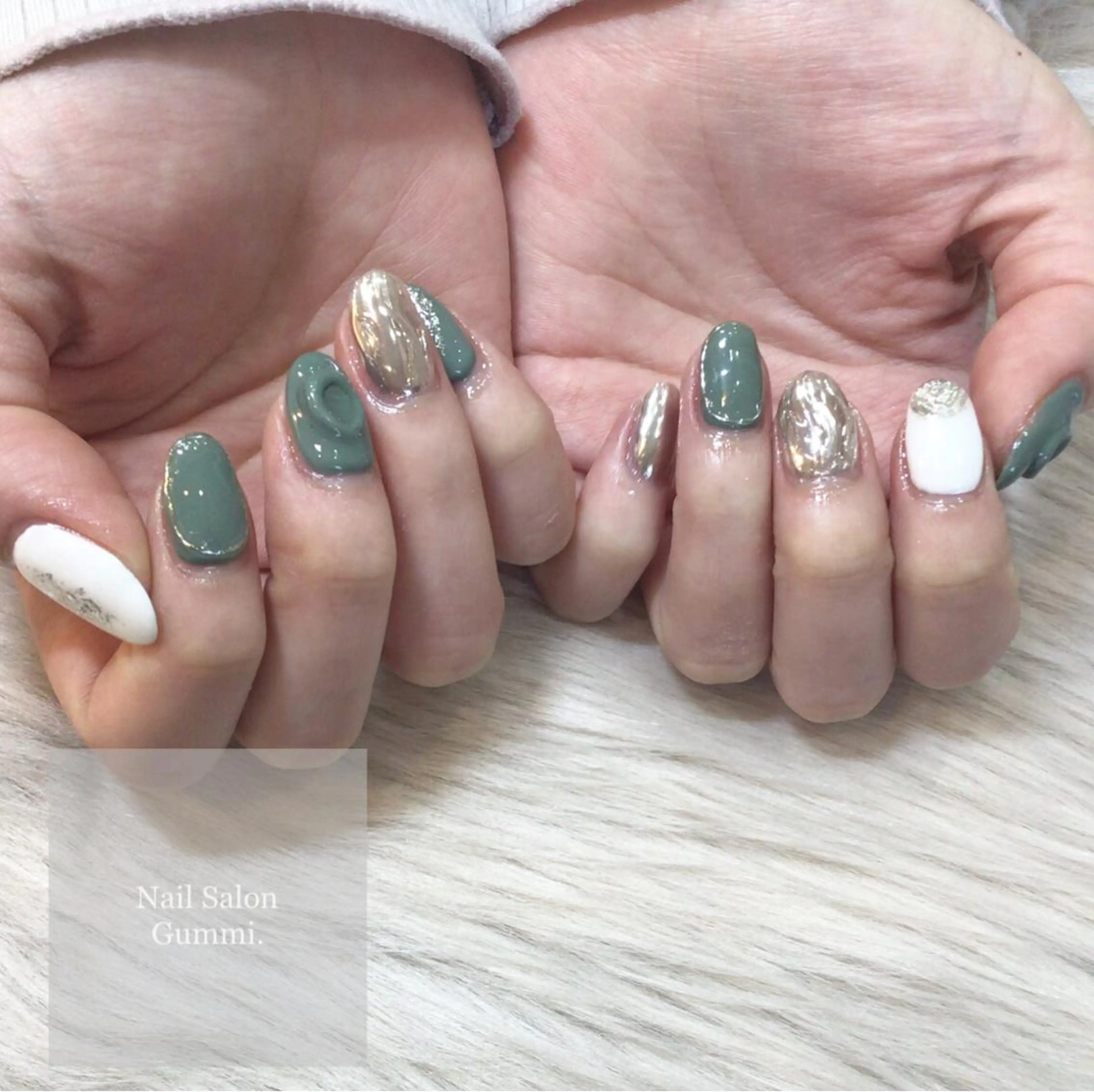 ネイル キラキラネイル 韓国ネイル ラメ(グリッター) ミラーネイル 持ち込み Nail Salon Gummi.のネイルデザイン