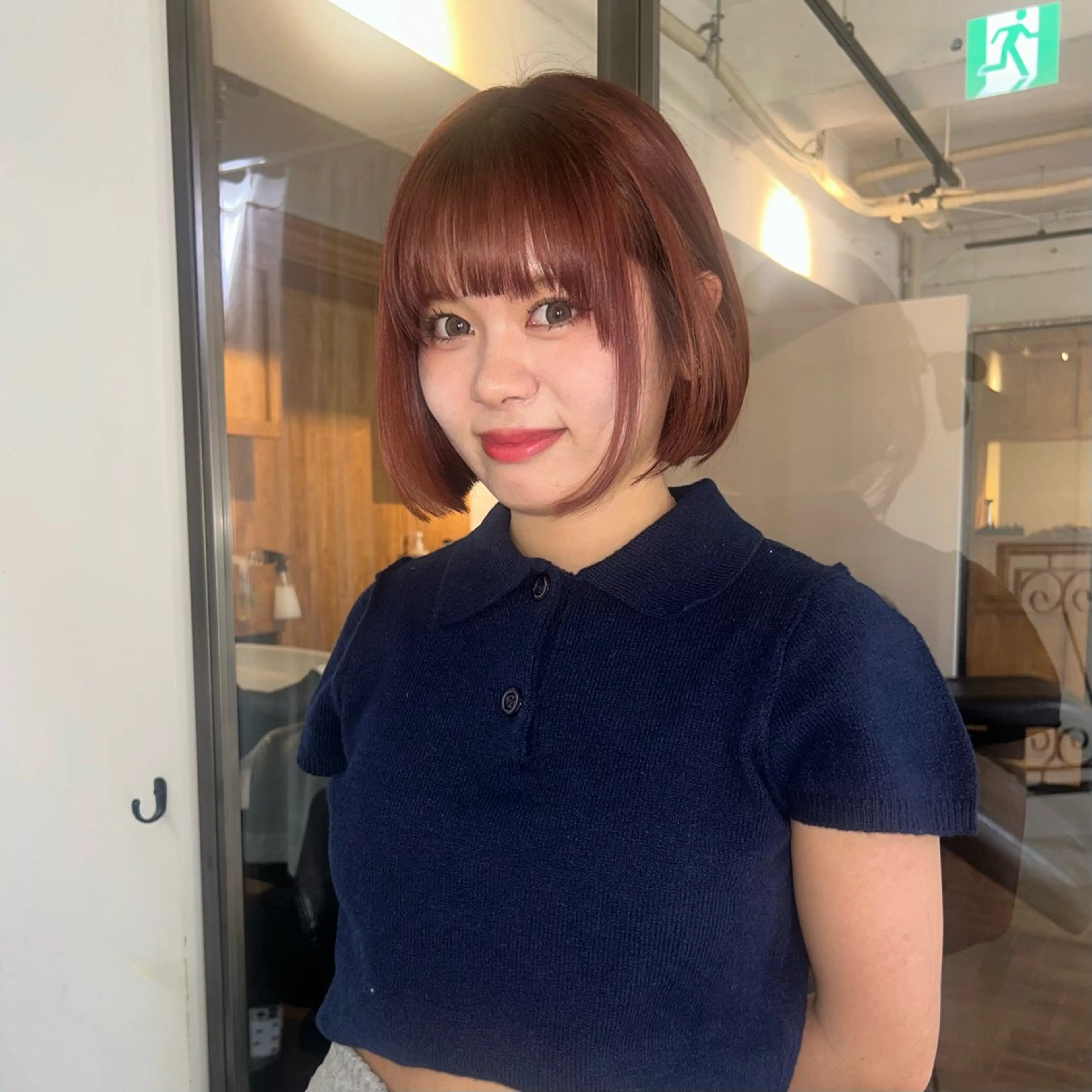 カラー FERIA緑地公園 アリヨシハルナのヘアスタイル