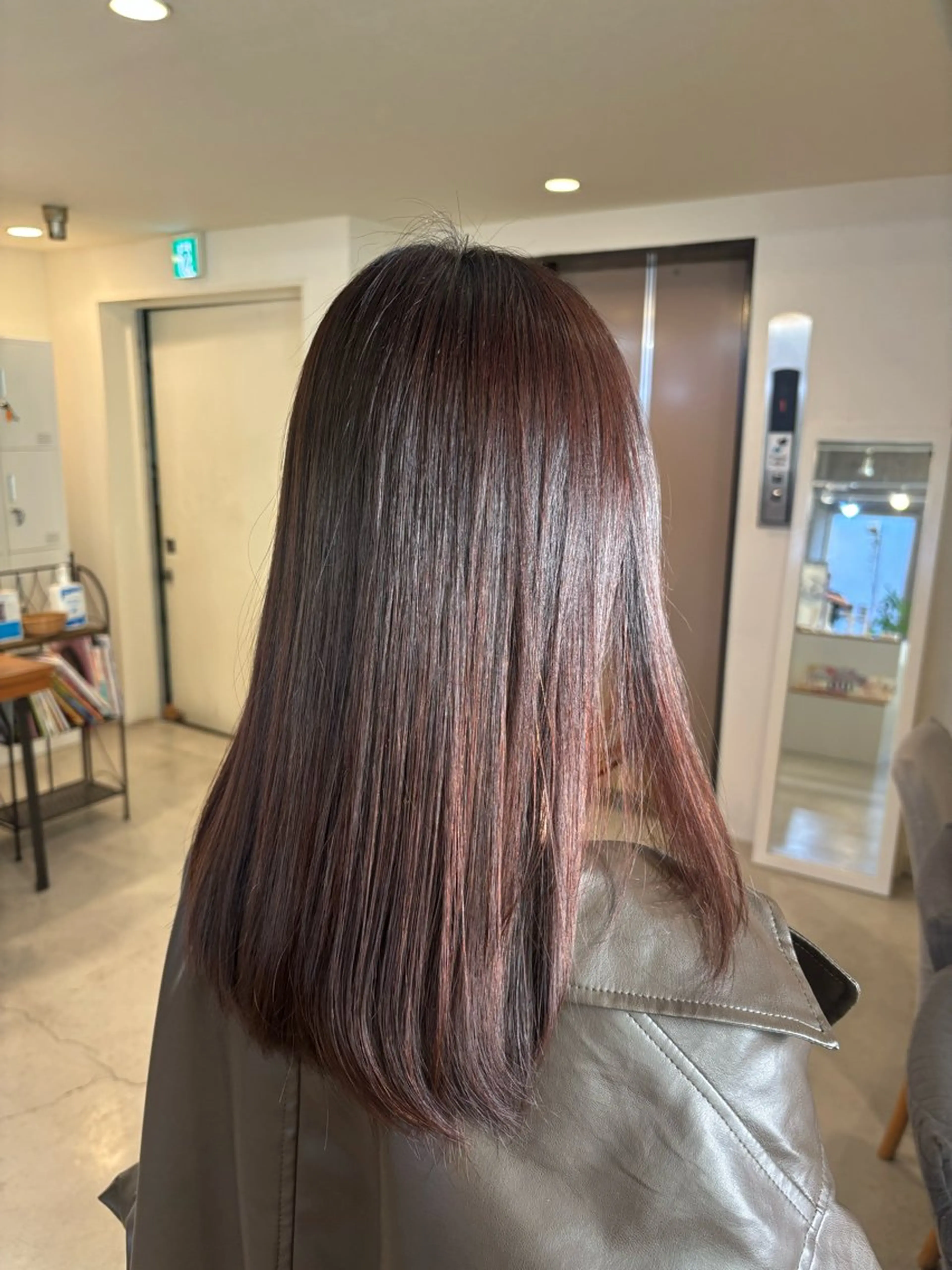 セミロング 縮毛矯正 ROCAReTA Kyoto 四条大宮店   【ロカリタ】所属・オクギシ チヒロのヘアスタイル