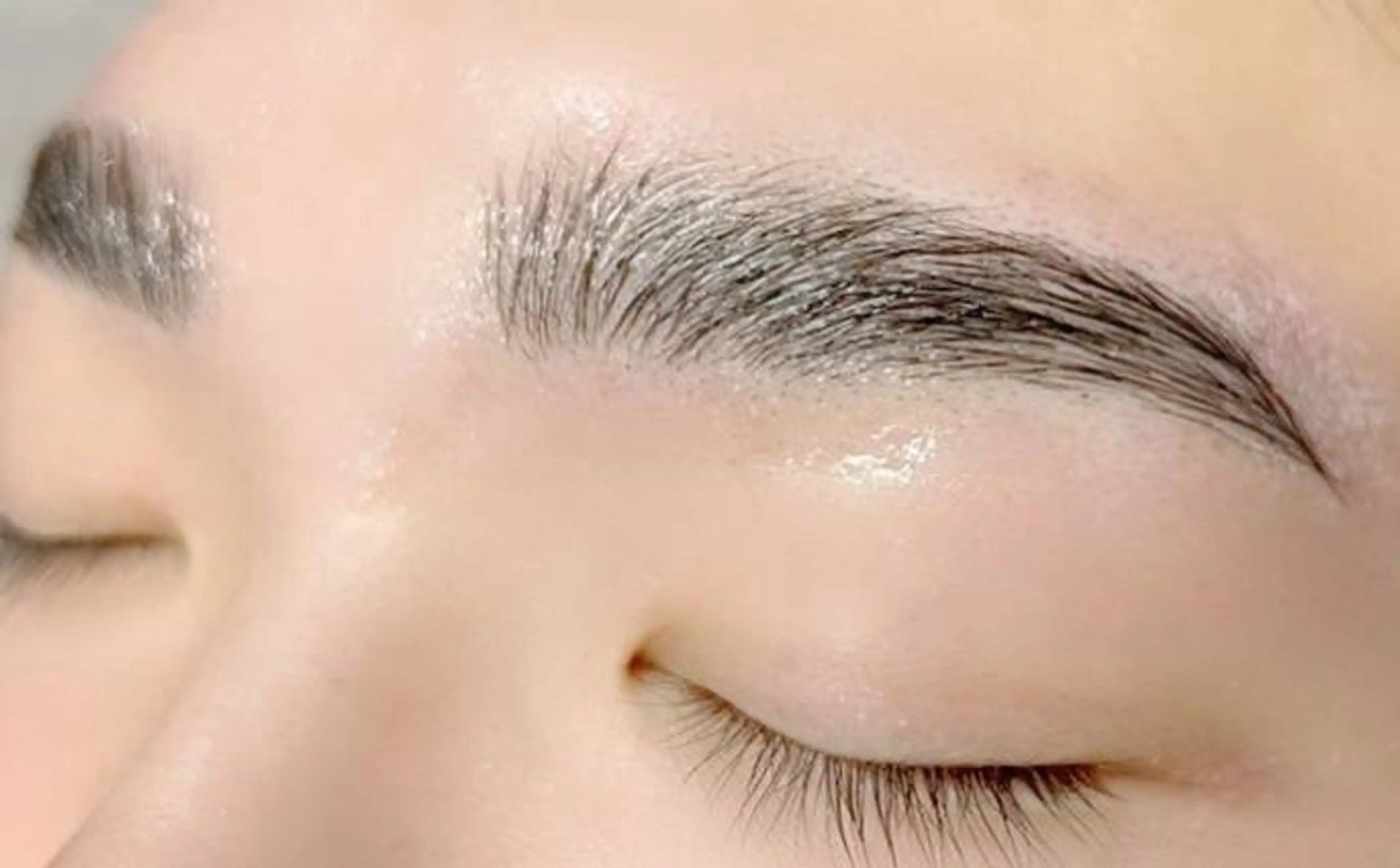 アイブロウ メンズサロンApollo所属・伴 紋花の眉毛・アイブロウイメージ