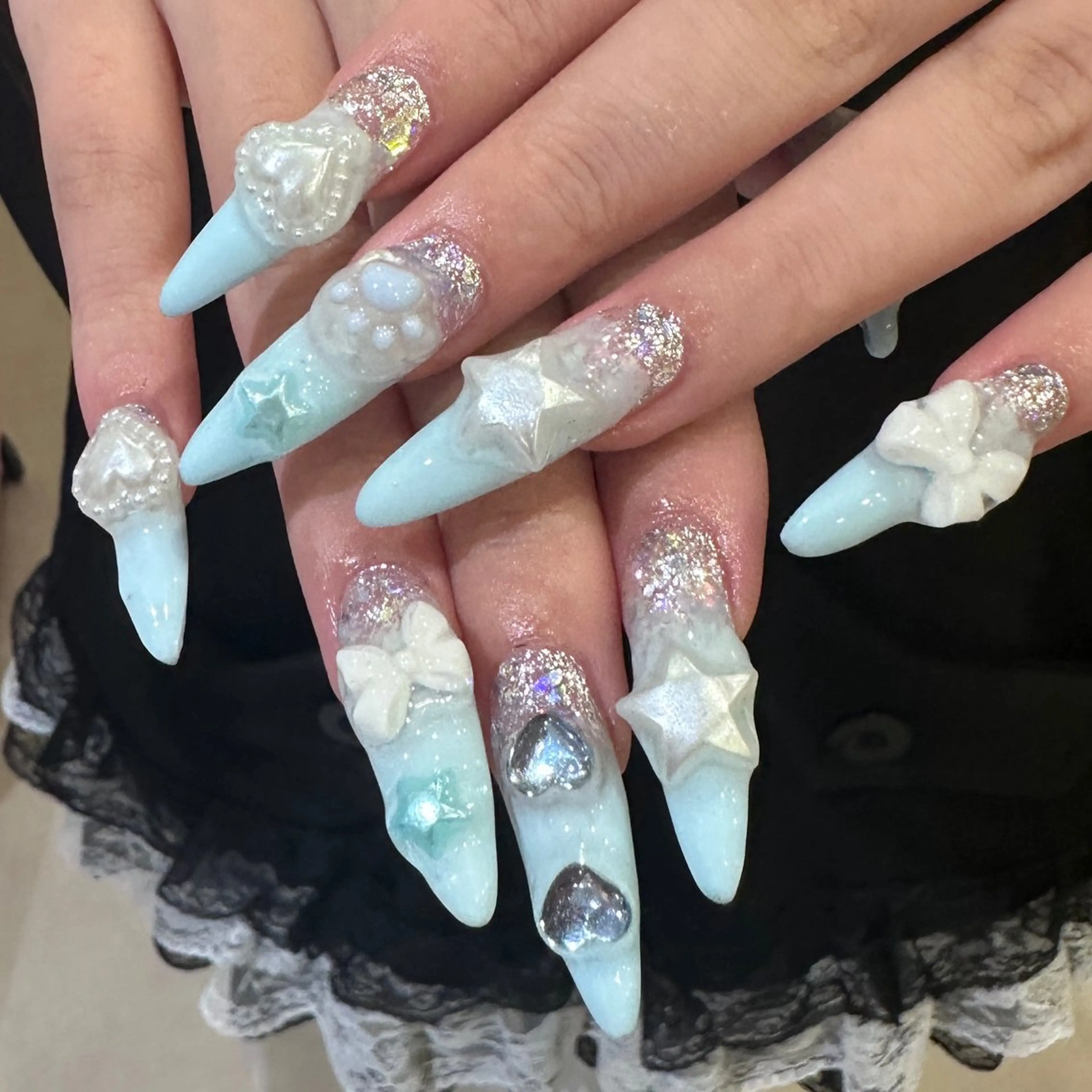 ネイル ハンドネイル 👽個性派ネイル🎀 komachiのヘアスタイル