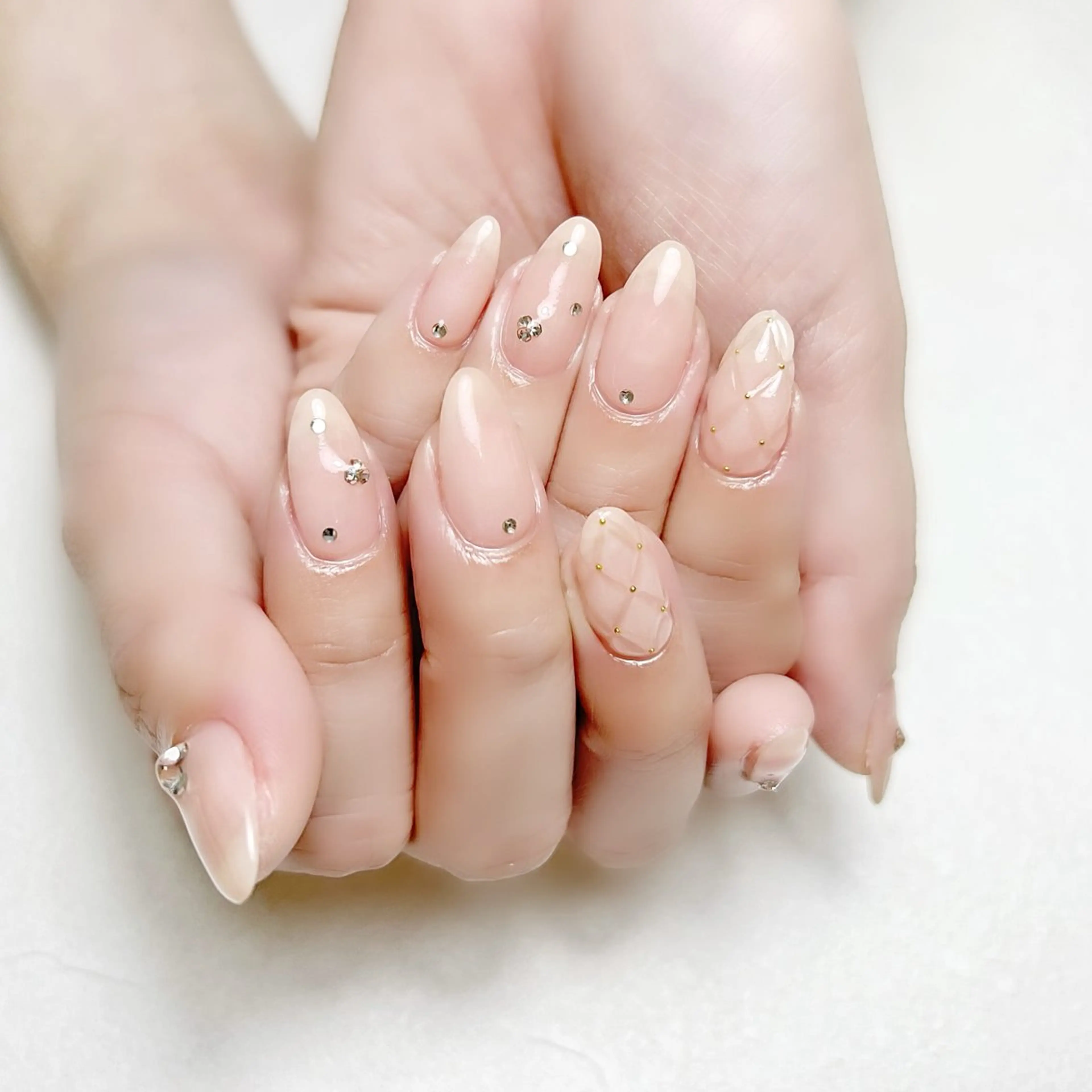 ネイル ガーリー キラキラネイル 韓国ネイル ワンホンネイル 冬ネイル rouse nail RISATOのネイルデザイン