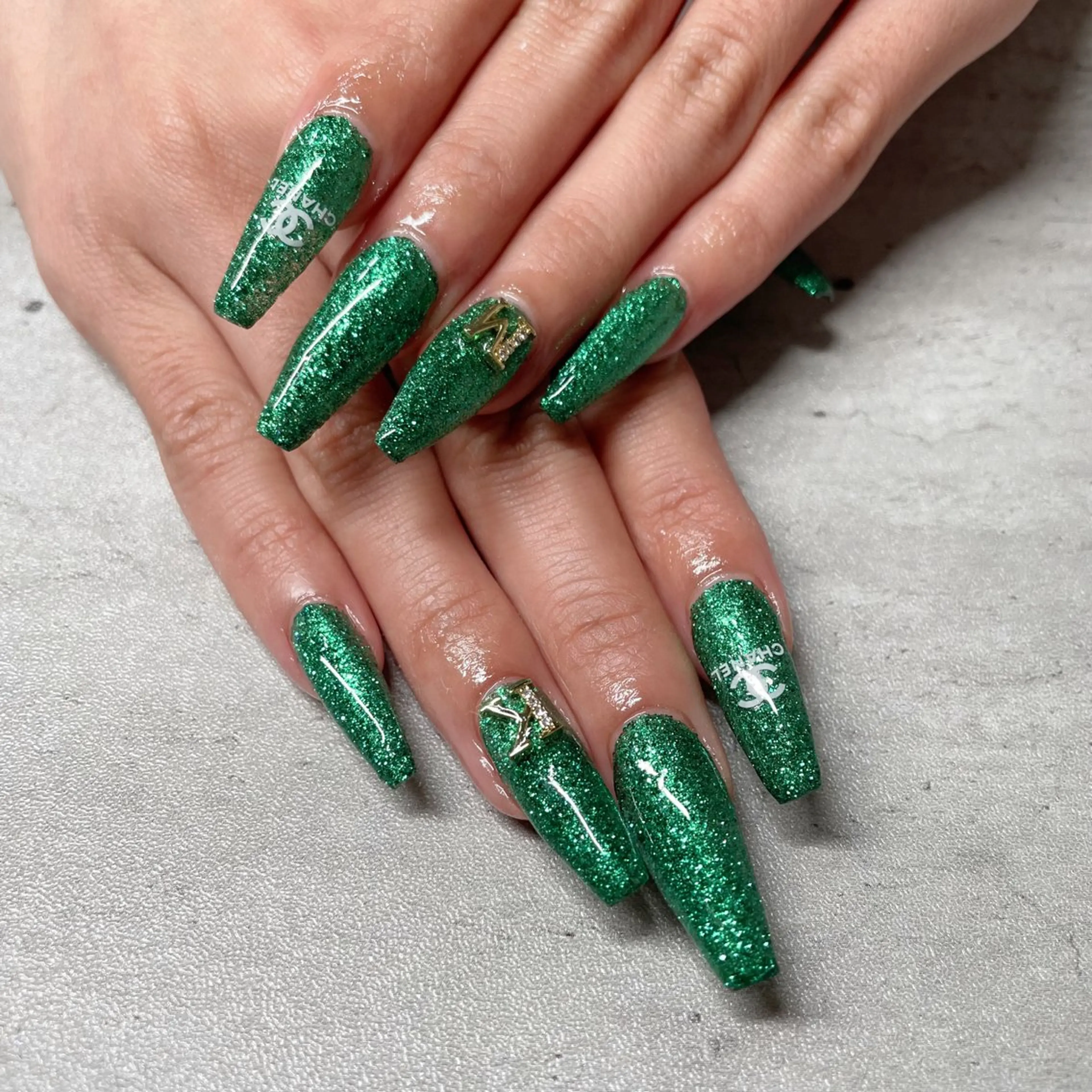 ネイル 長さ出し ワンカラーネイル ネイルチップ seri joieangeのネイルデザイン