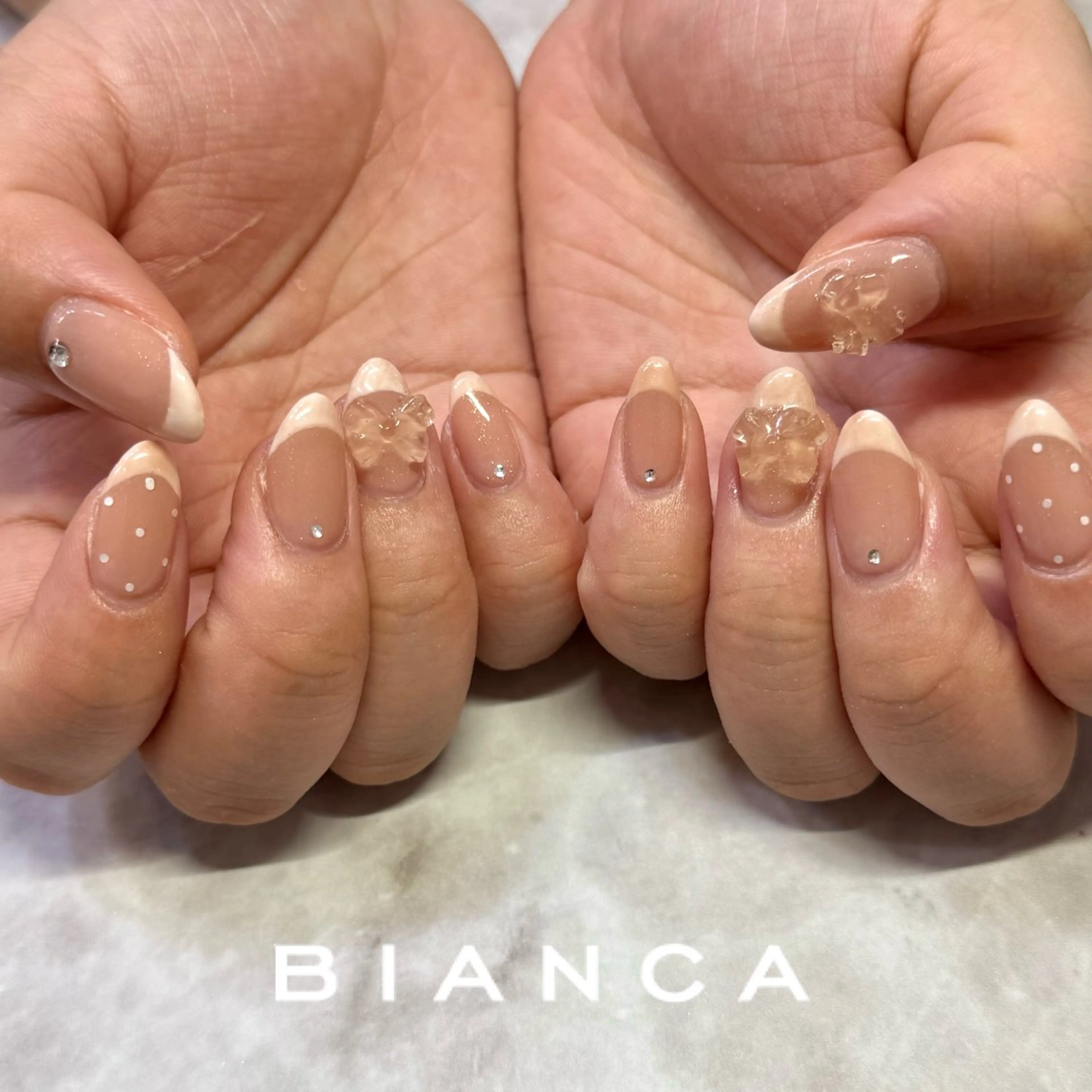 ネイル フレンチネイル キラキラネイル ピンク ピンクベージュ ハンドネイル Bianca‎🤍 WATANABEのネイルデザイン