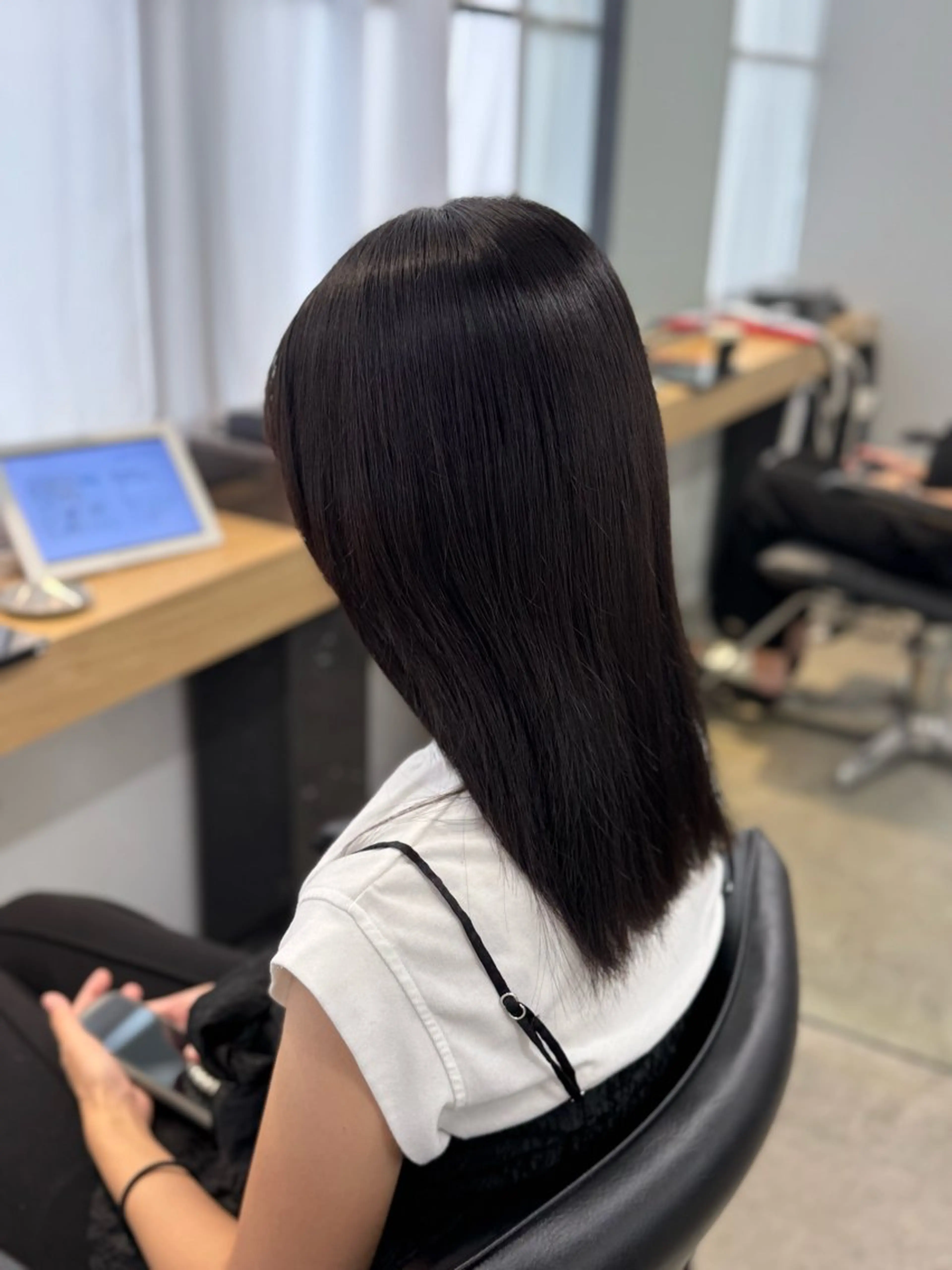 セミロング ヘアカラー leo/ロング／ レイヤーカット✨のヘアスタイル