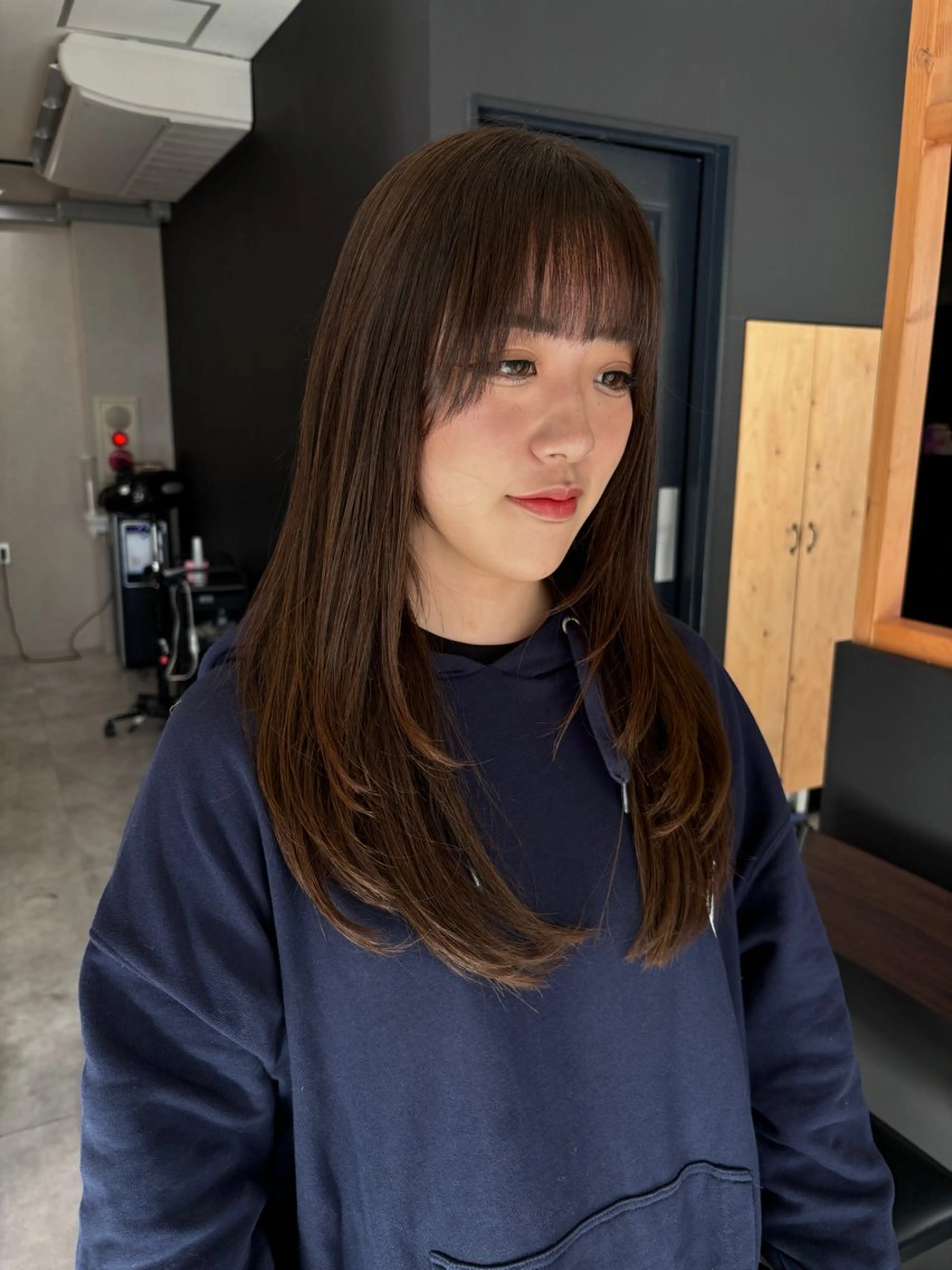 ミディアム 韓国風ヘア レイヤーカット hers所属・【縮毛矯正支持絶大】 RYOJIのヘアスタイル