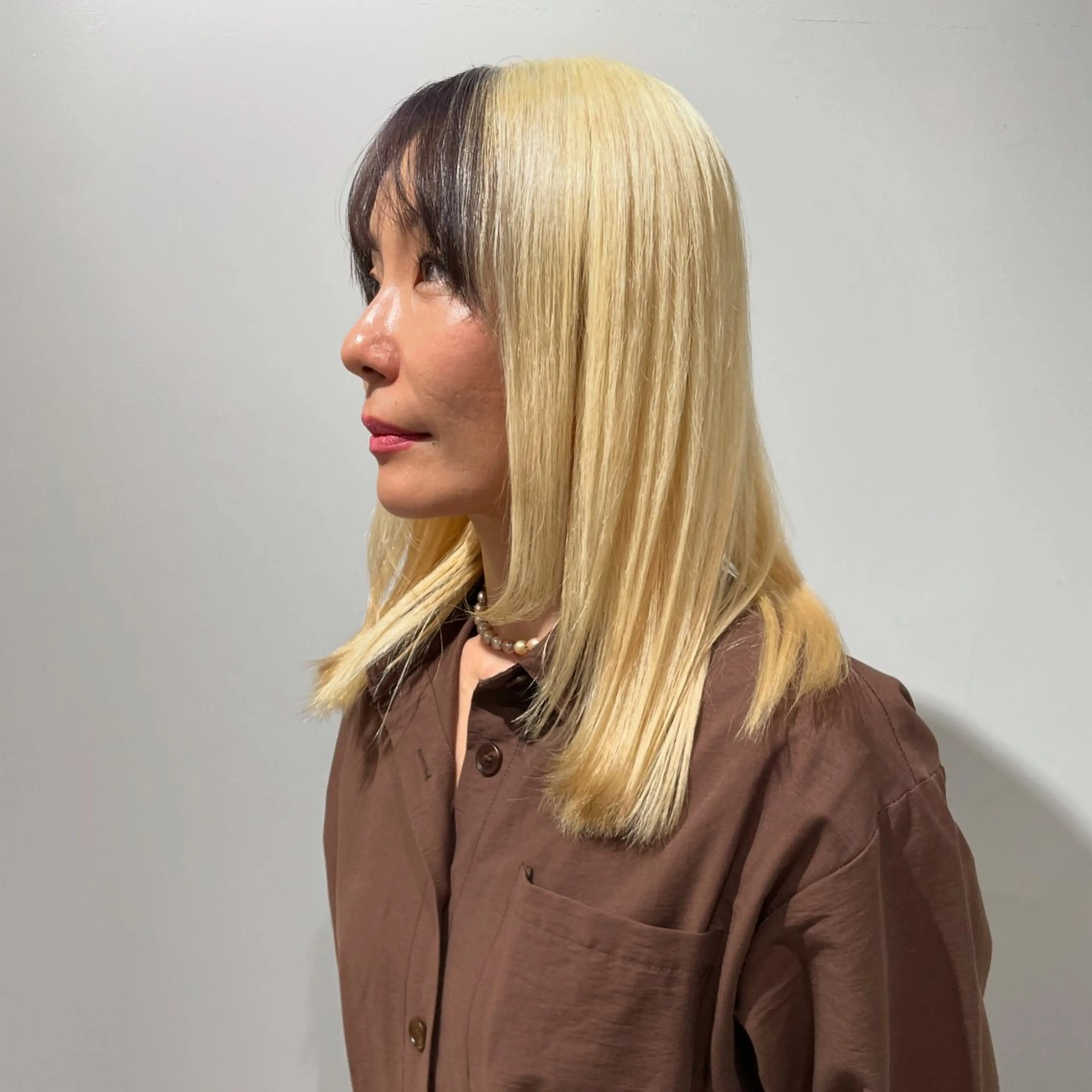 セミロング ハイトーン/ボブ /Riimooaのヘアスタイル