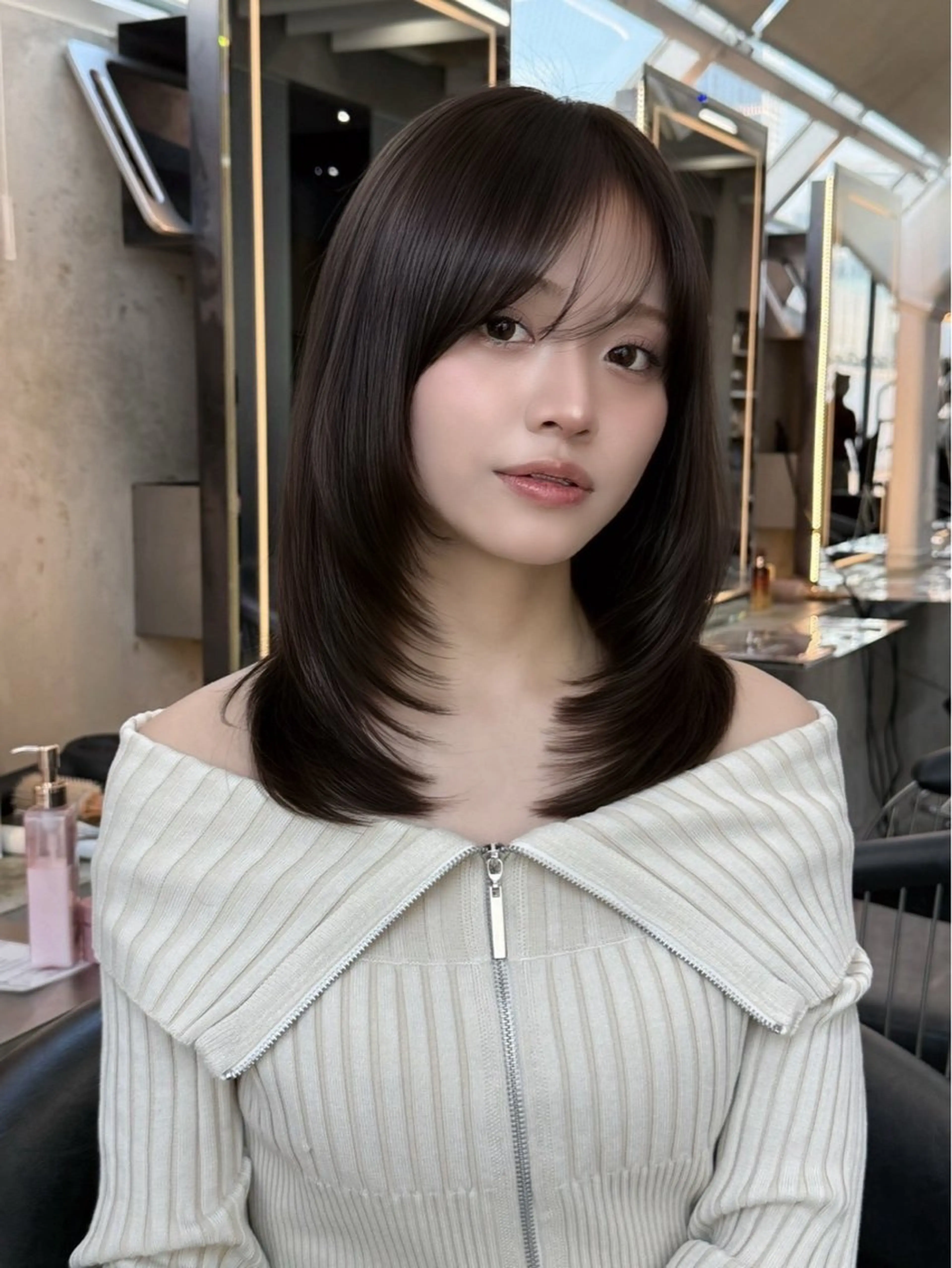 ミディアム カラー ヘアカラー ゆ らのヘアスタイル