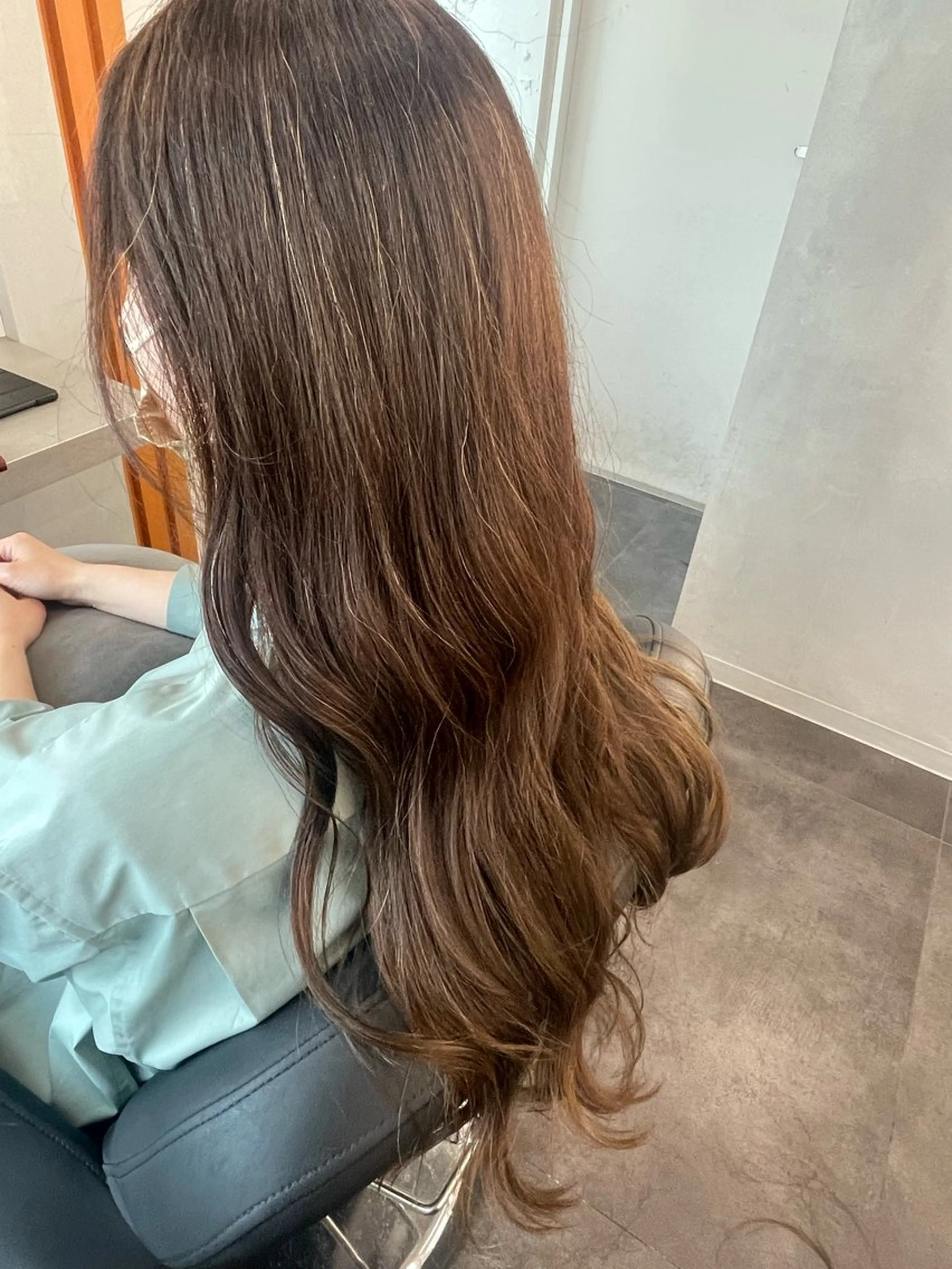 ロング カラー いとう このみのヘアスタイル