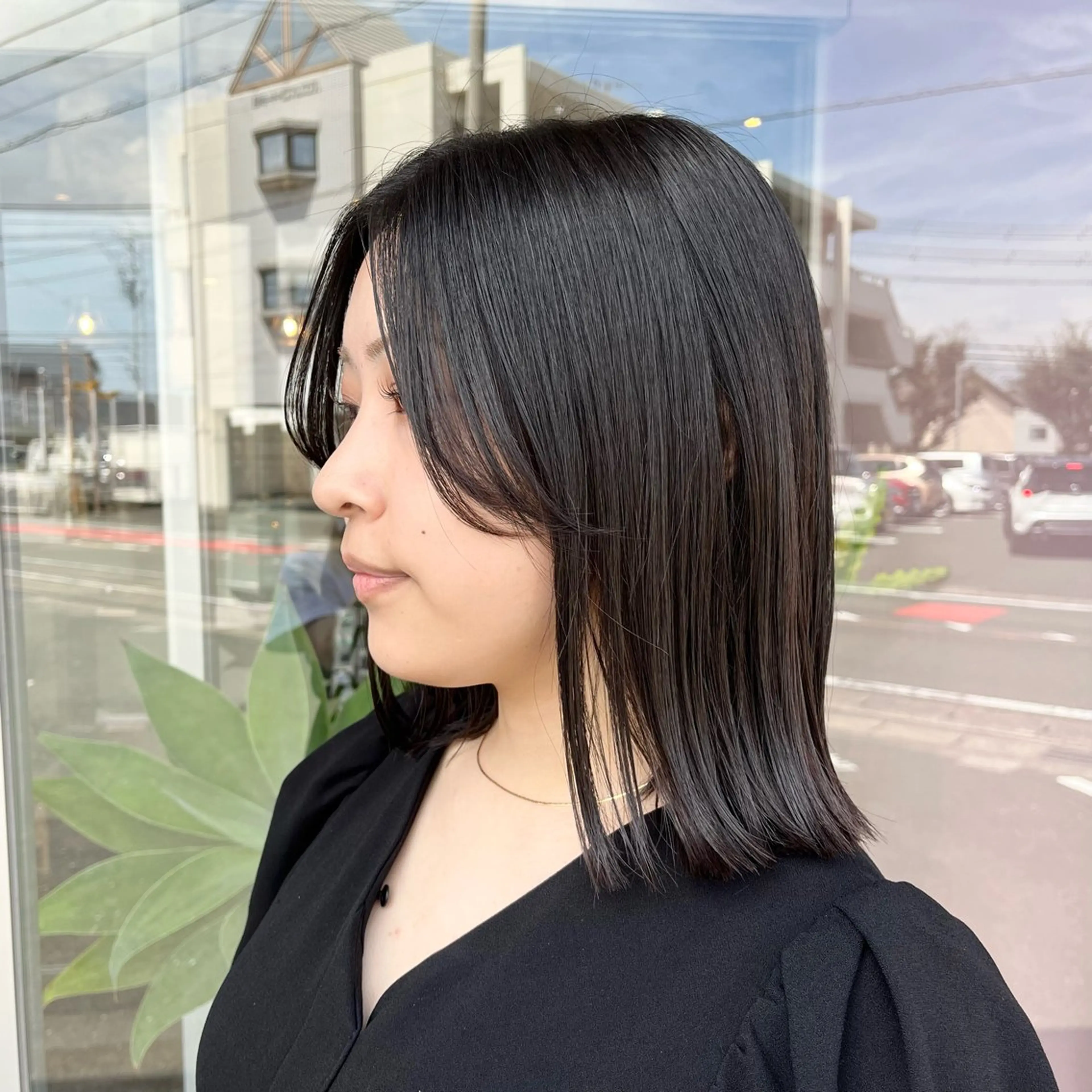 ミディアム ボブ フルールドソレイユ所属・♡ナナコ♡ レイヤー/艶髪のヘアスタイル