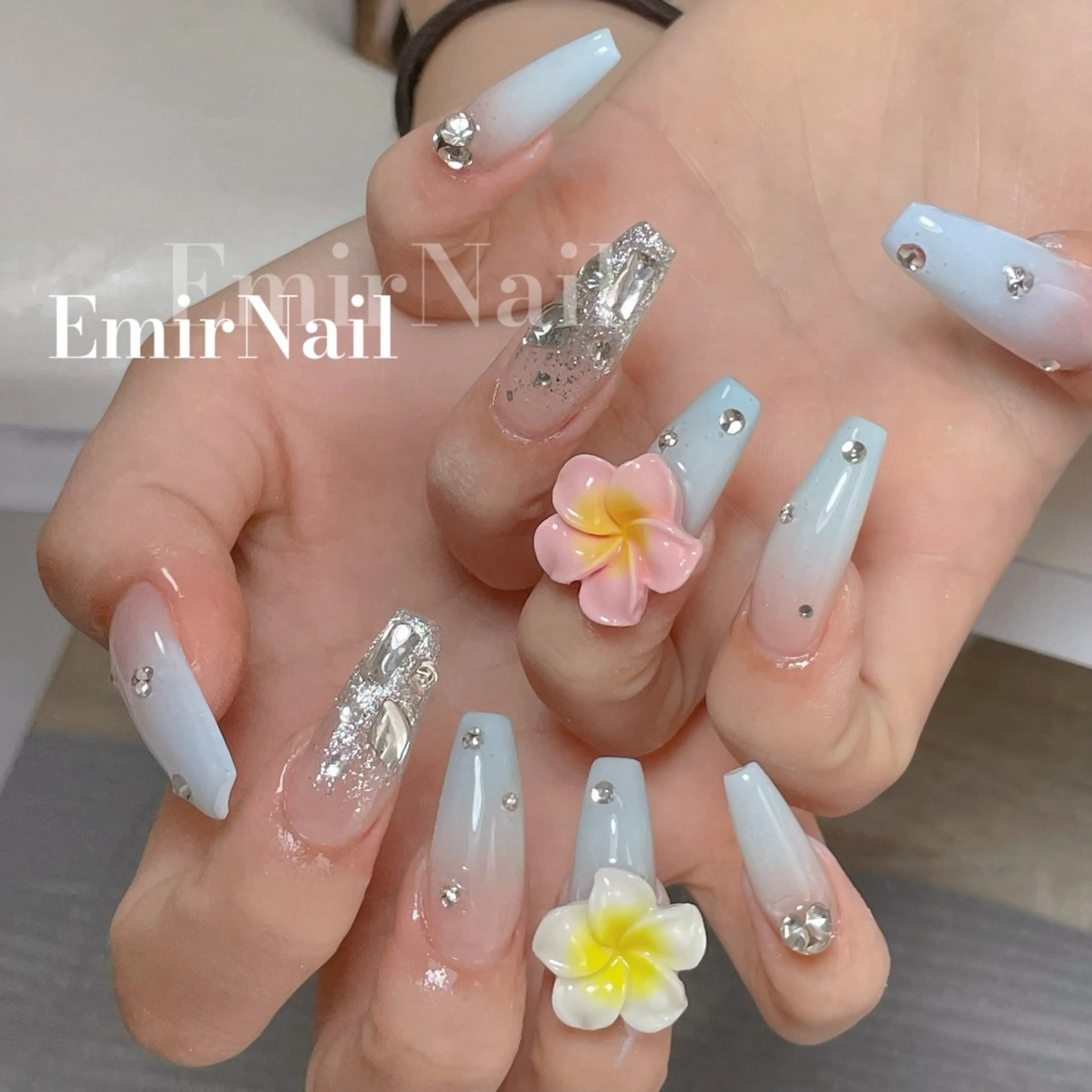 ネイル Emir Nailのネイルデザイン