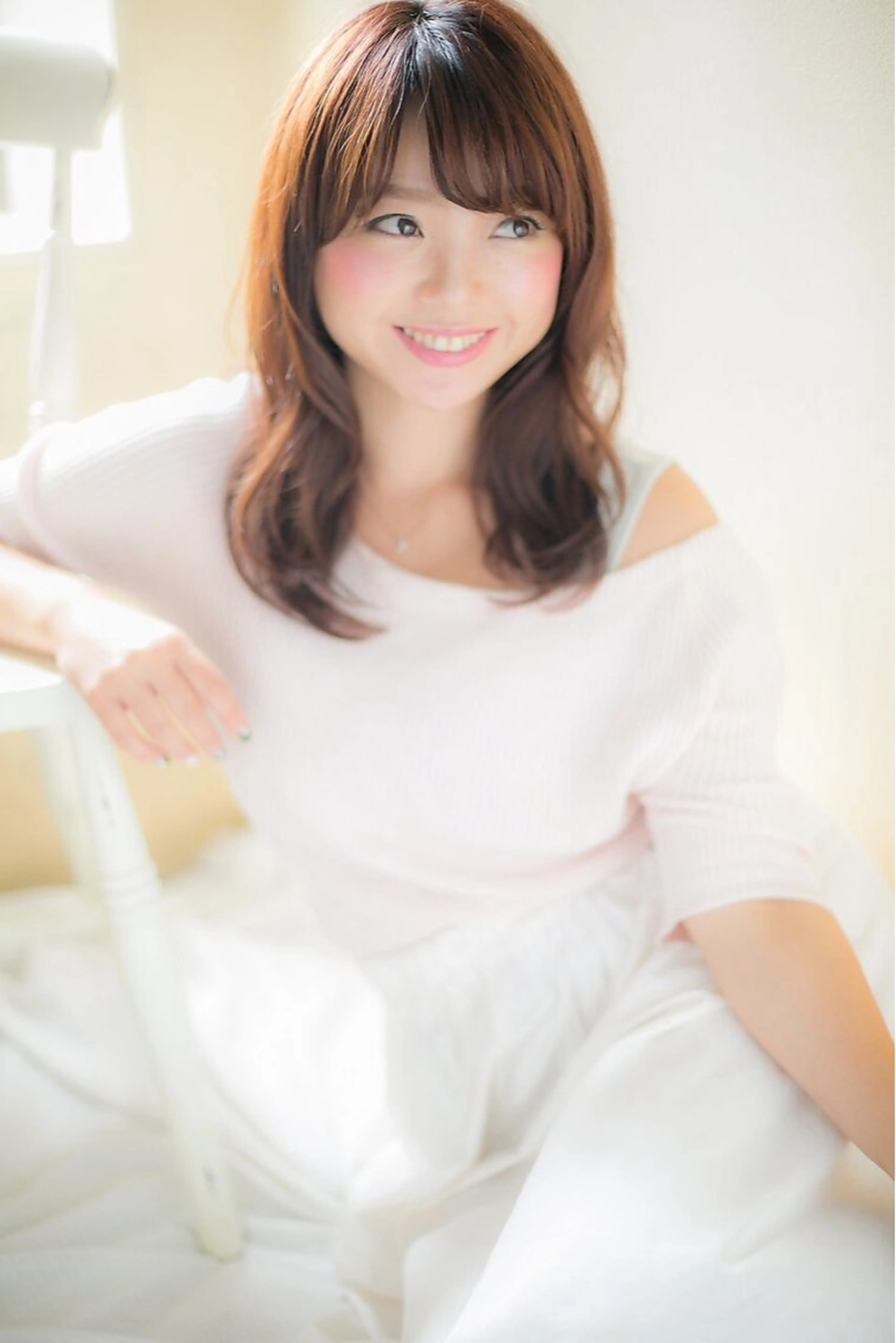 セミロング 縮毛矯正×髪質改善 カラー×クロスパーマのヘアスタイル