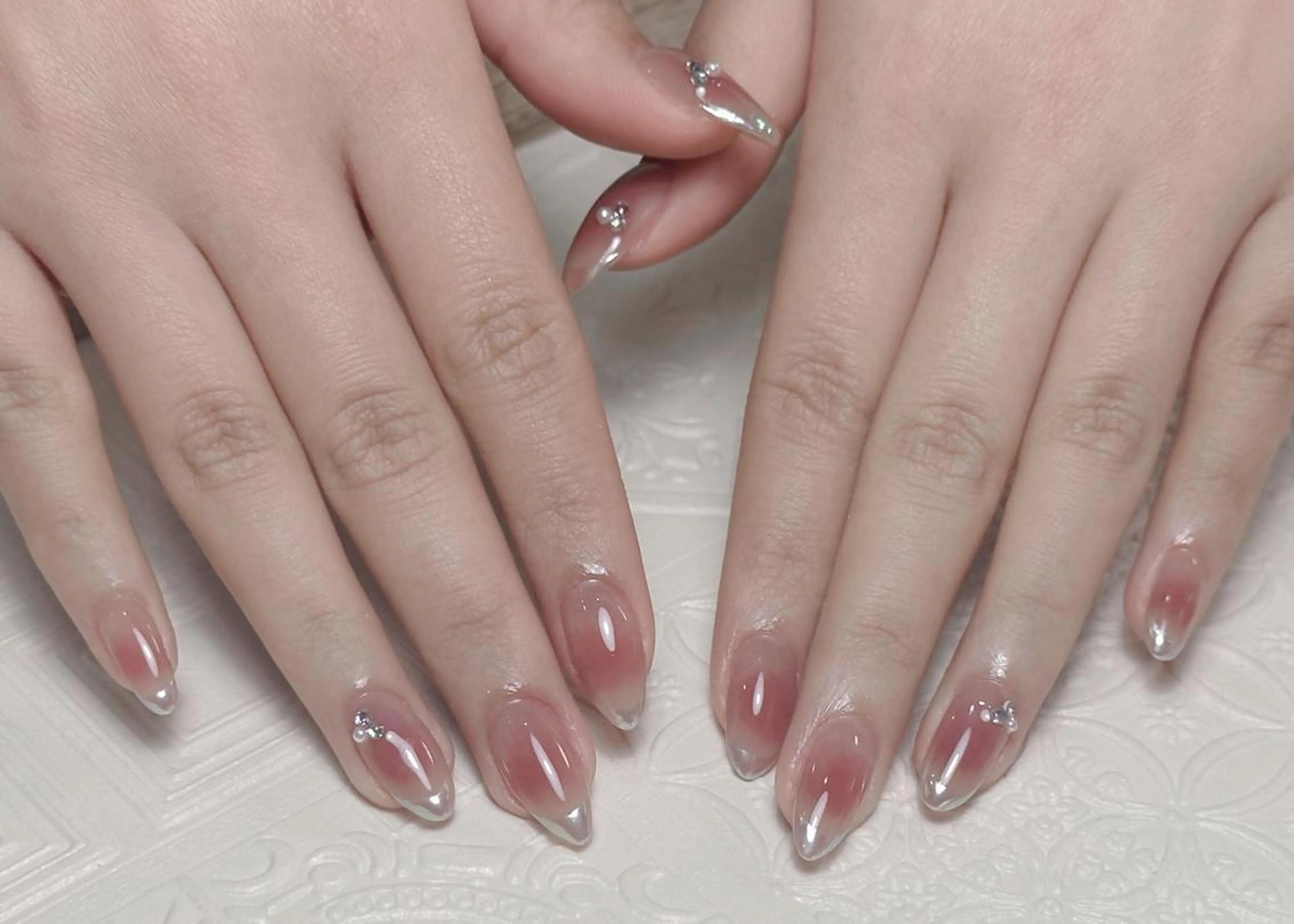 持ち込みデザインアートコース120分ストーン・パールOK オフ・お爪の形整 え・込みの写真