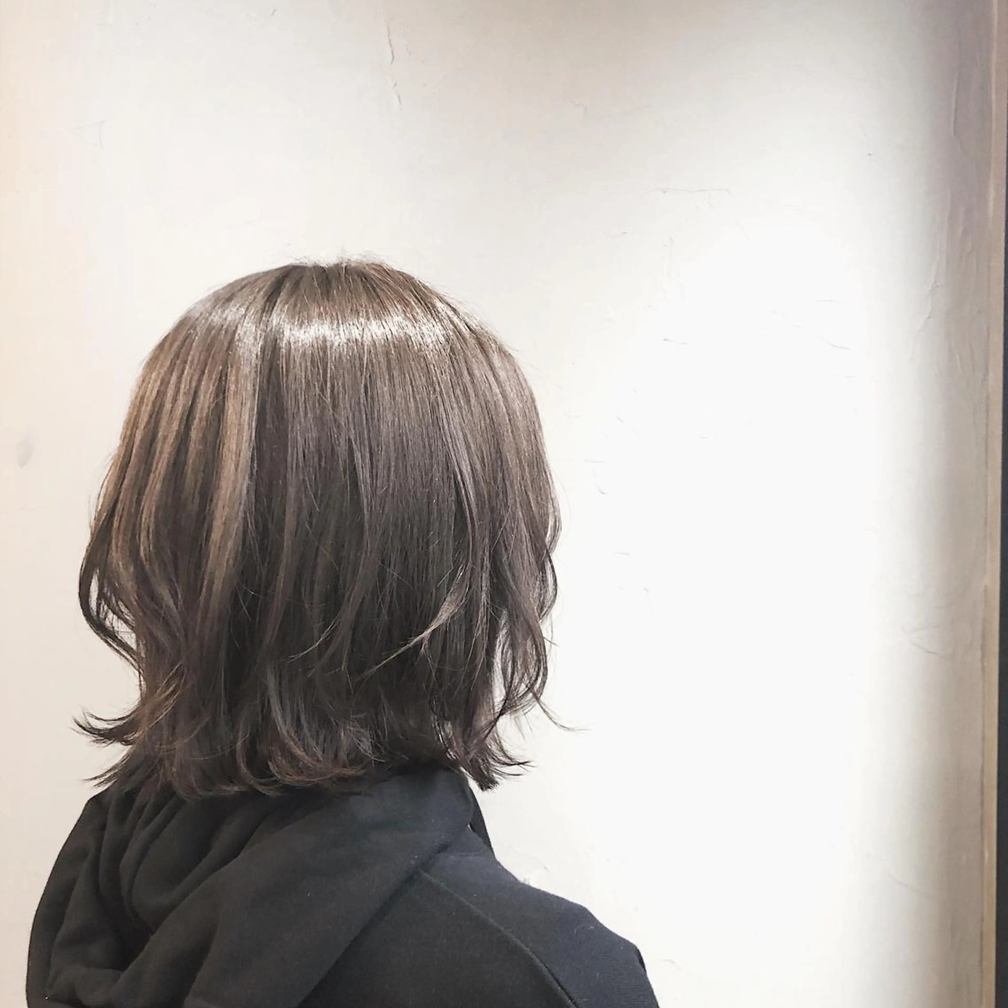 ミディアム カラー ベージュカラー ブラウンカラー 透明感カラー カット ヘアカラー トリートメント CISCO所属・山口 浩之のヘアスタイル