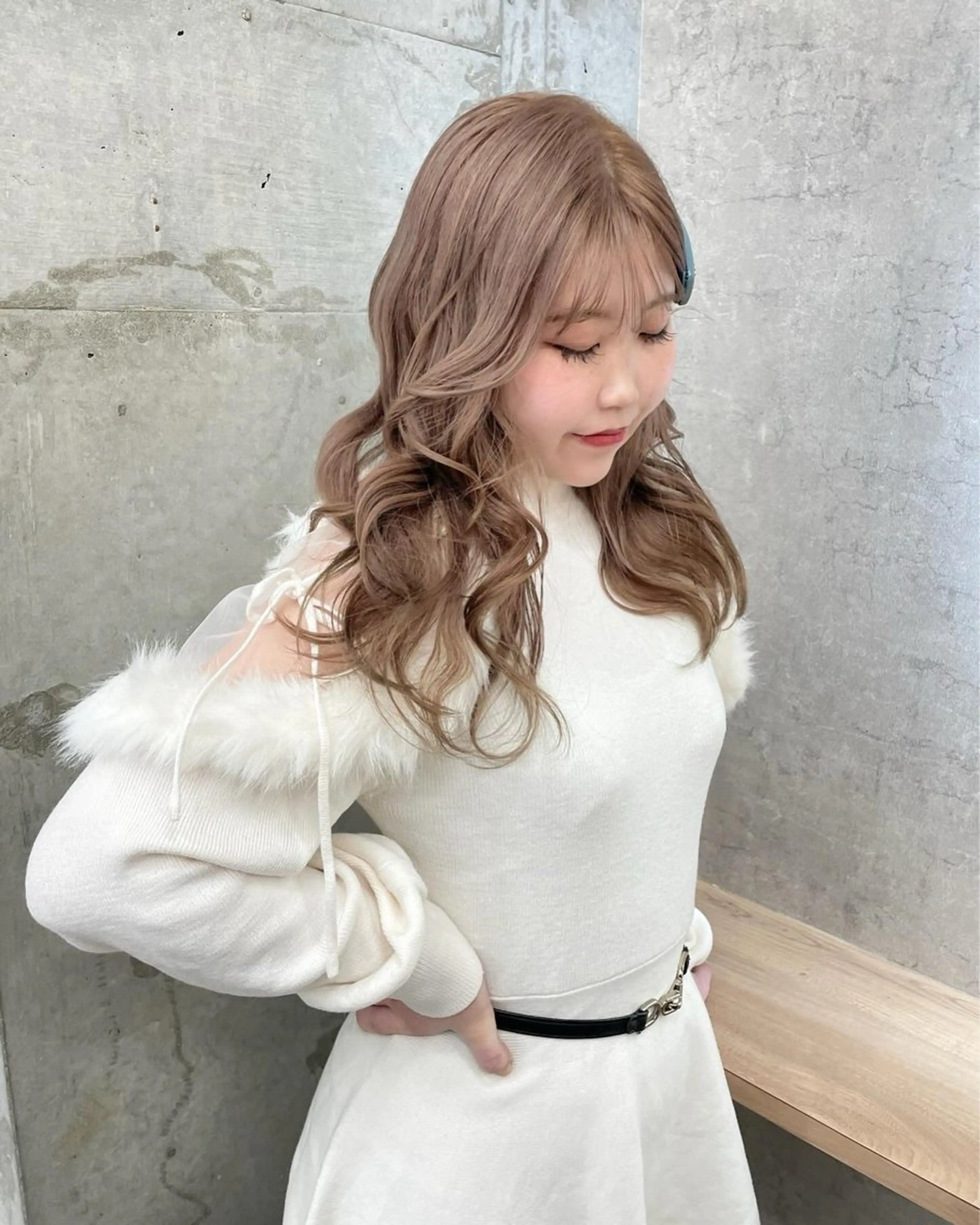 セミロング ブリーチ/ベージュ 💕/momoaのヘアスタイル