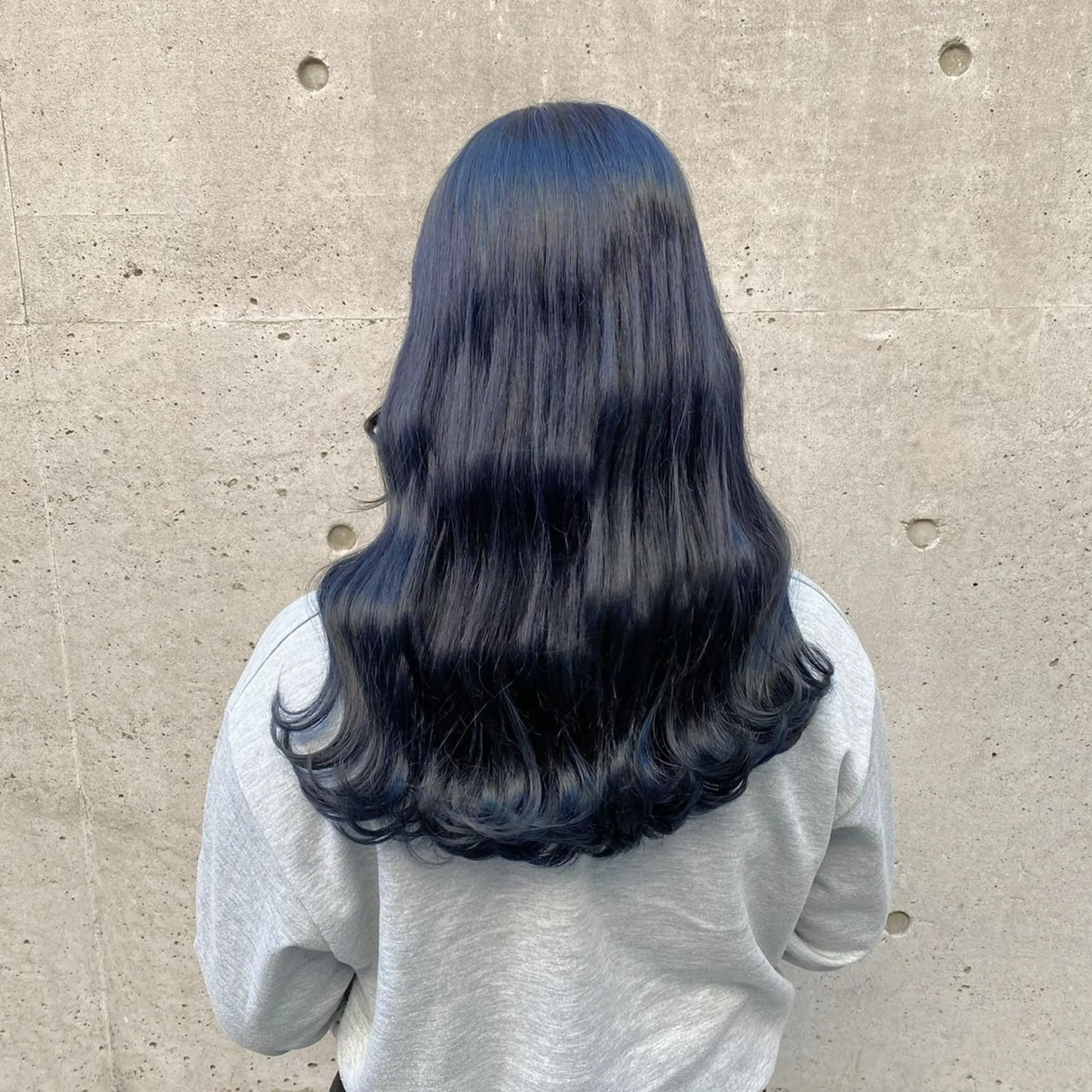 カラー ブルーカラー ネイビーカラー 韓国🇰🇷レイヤー 似合わせ顔まわりのヘアスタイル