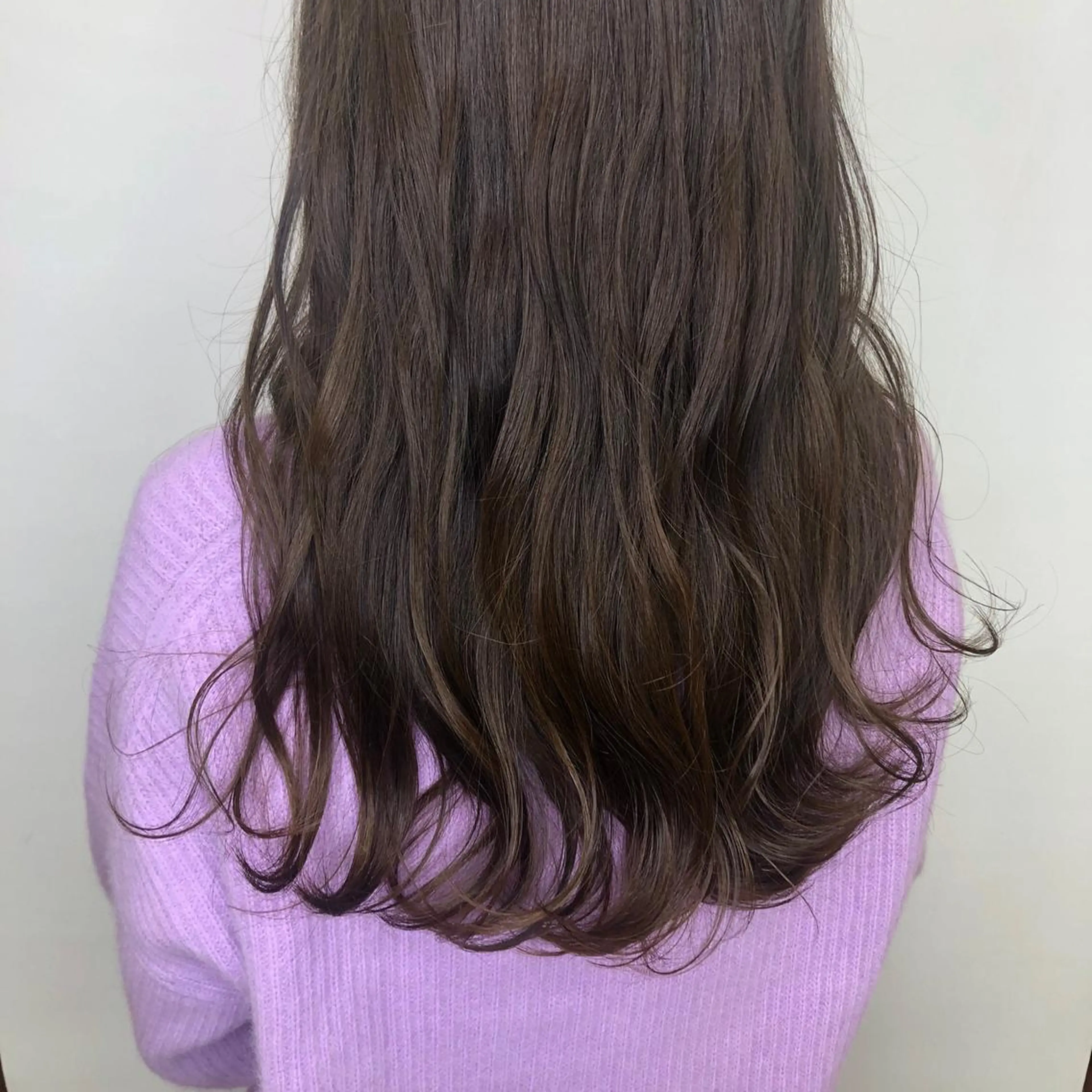 カラー インナー×縮毛矯正 ピンクカラー澤井里菜のヘアスタイル