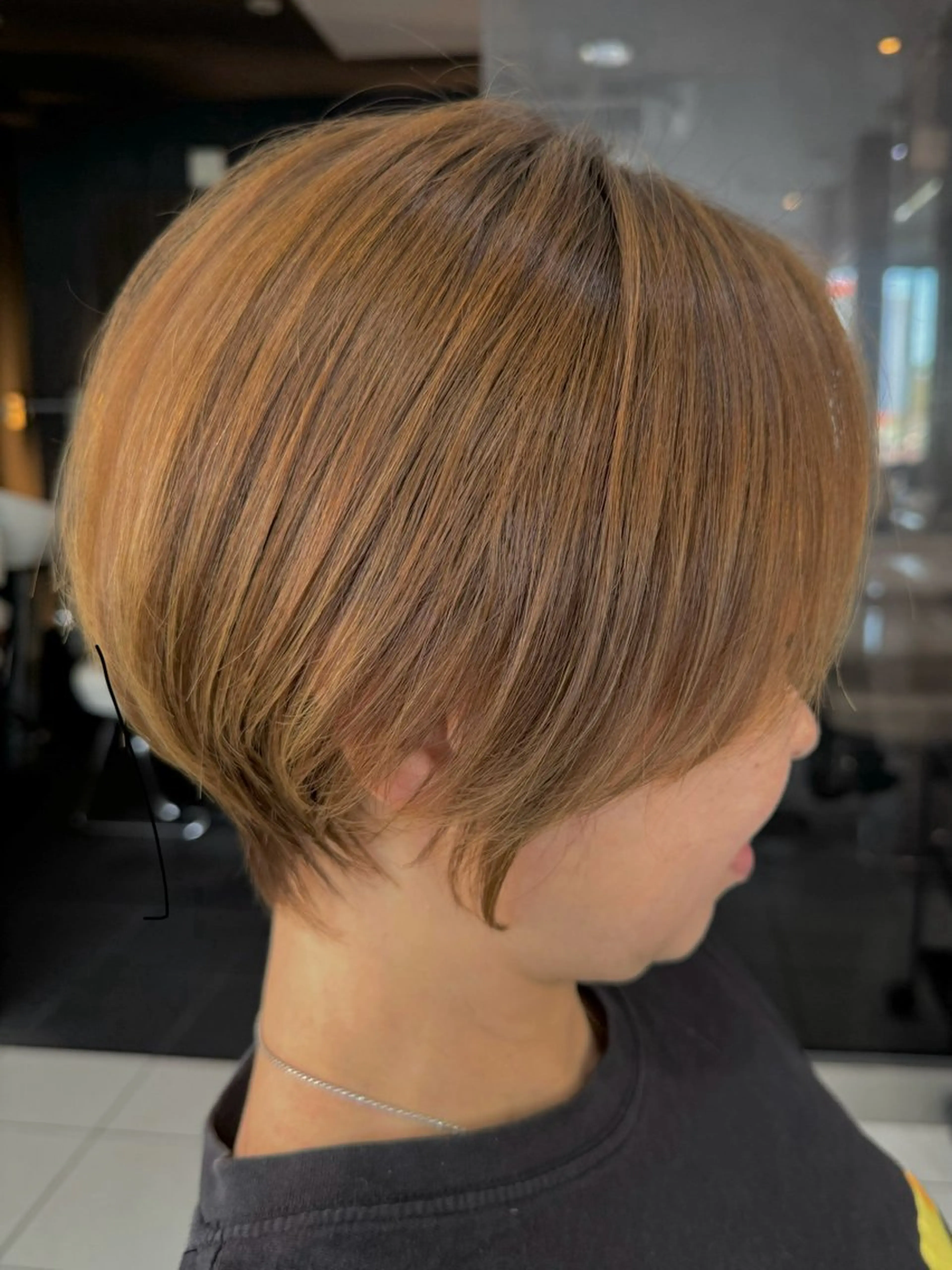 ショート 髪質改善×白髪ぼかし 美容師✂️武澤龍賀のヘアスタイル