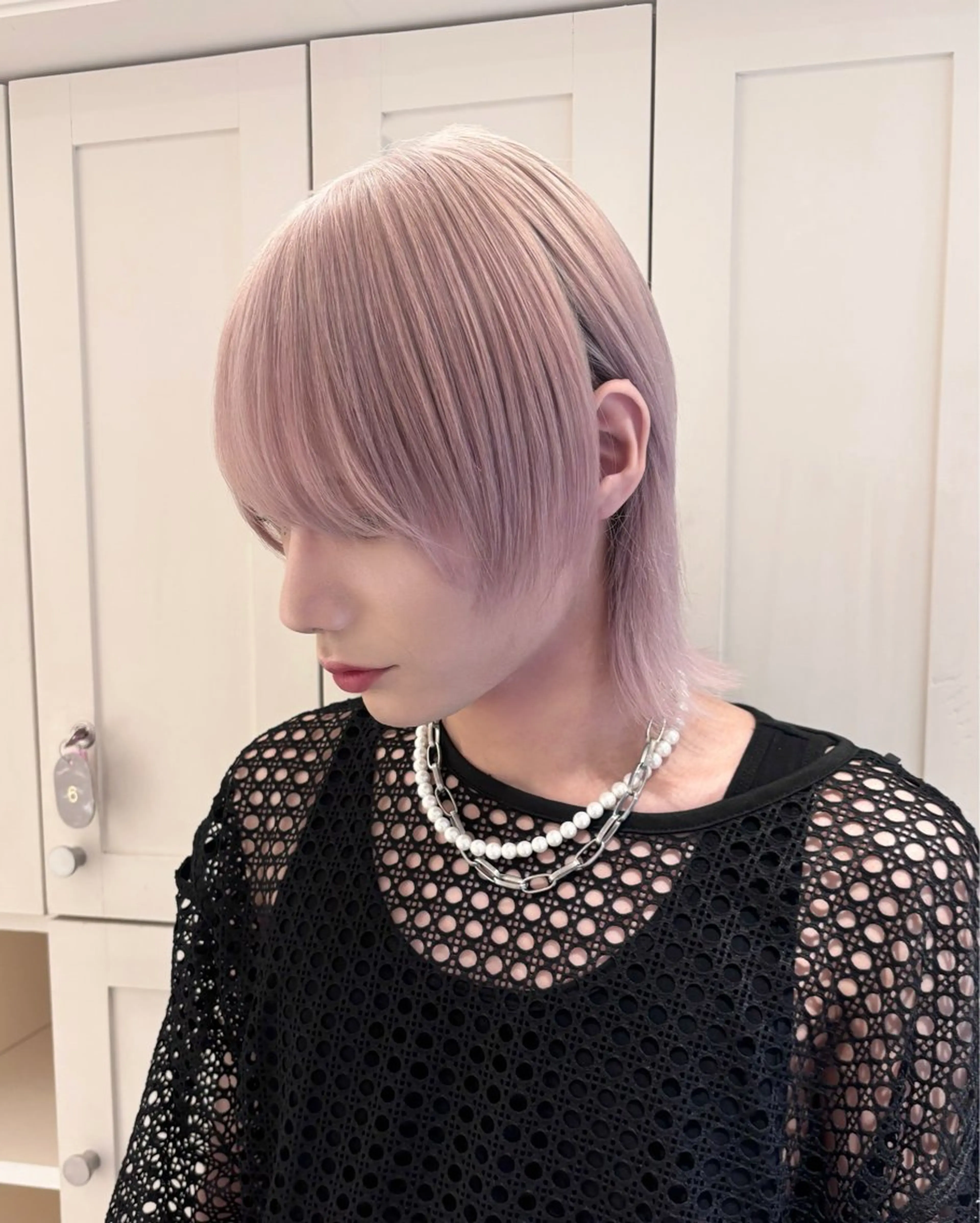 ミディアム カラー メンズ メンズハイトーン グレージュ ハイトーンカラー ブリーチ特化 ハイトーンRYOYAのヘアスタイル