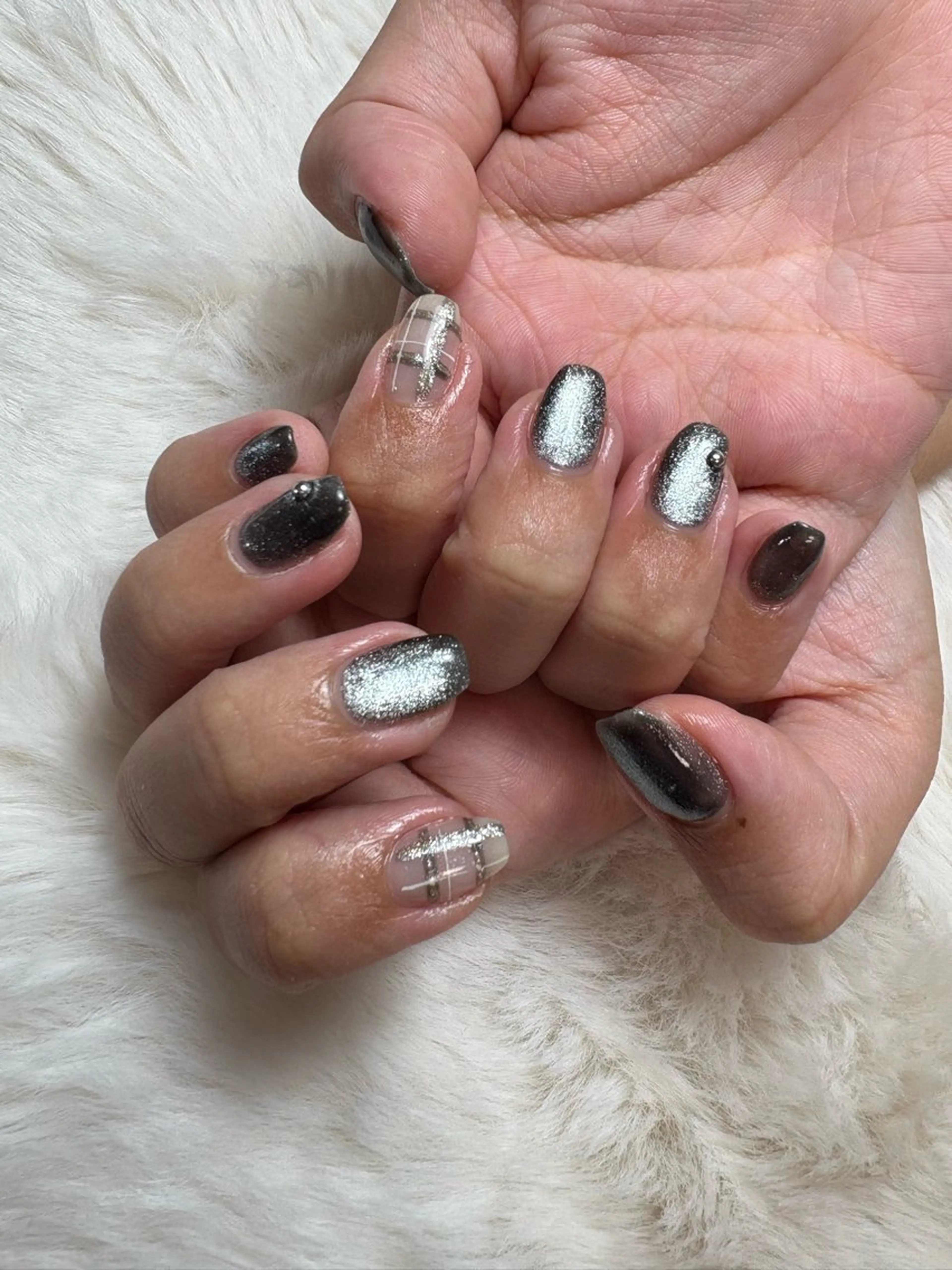 ネイル 黒須莉奈 IRYのネイルデザイン