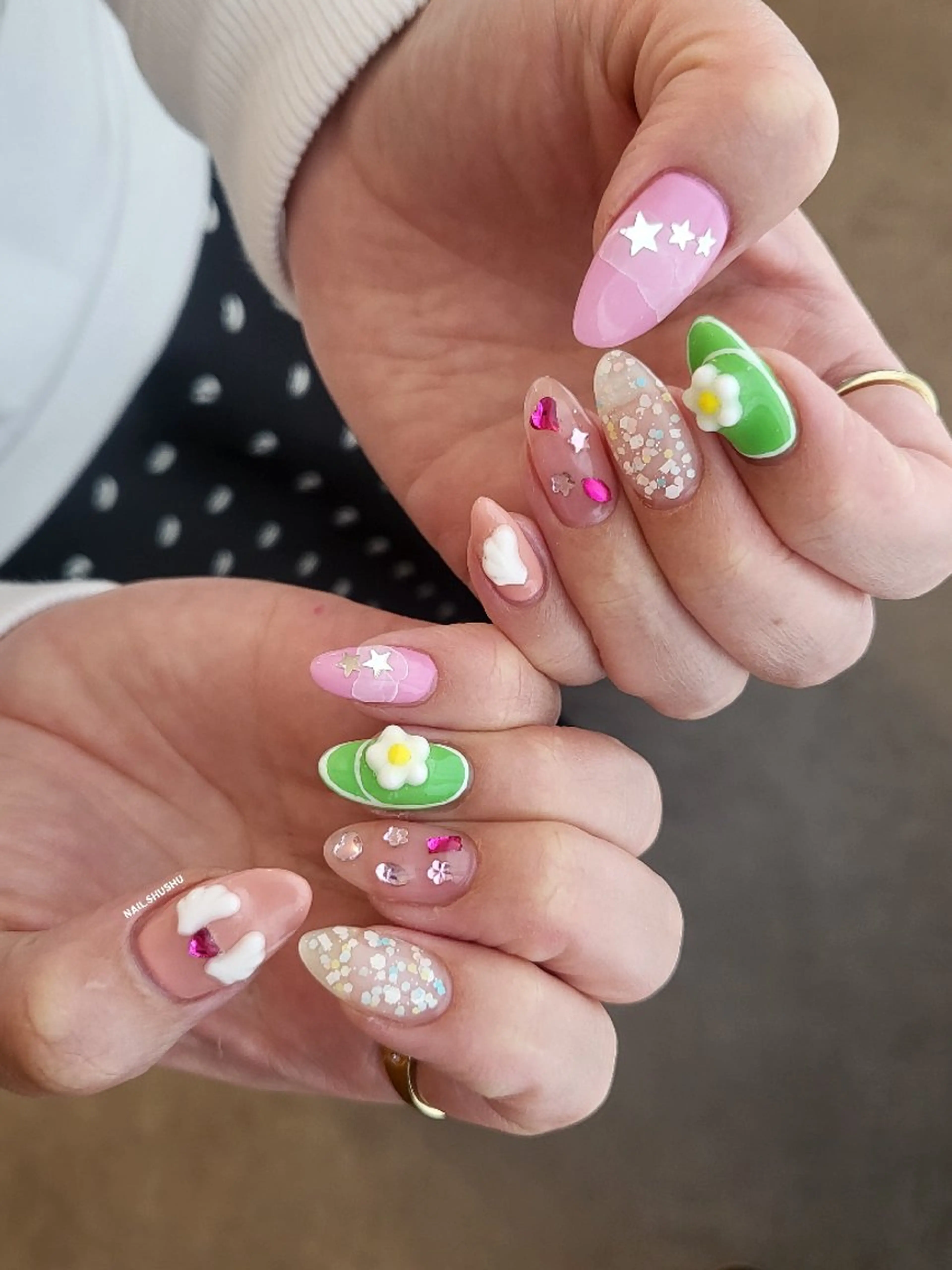 ネイル 3dパーツ/流行り 👧shushu❤️のネイルデザイン
