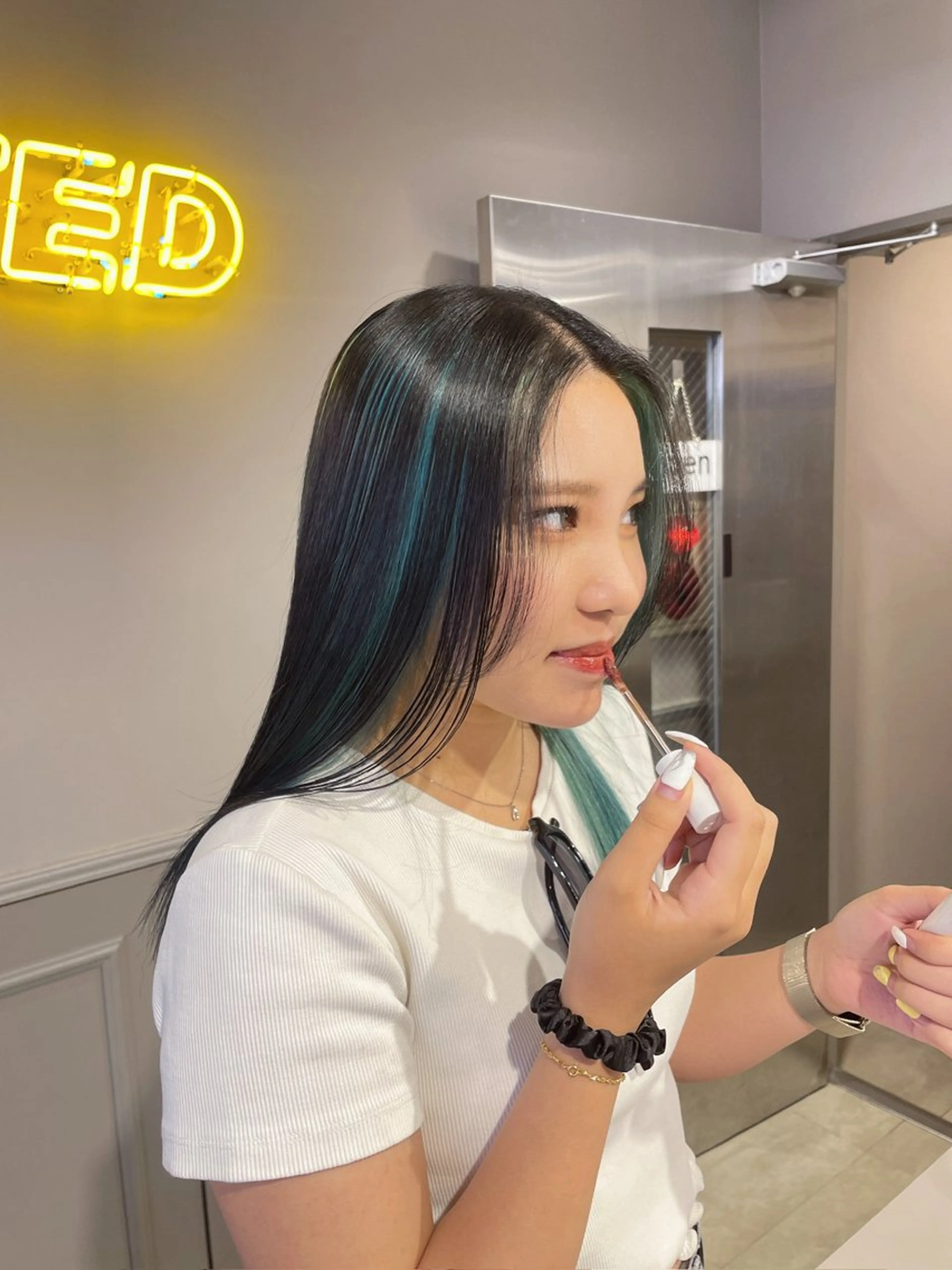 セミロング カラー 表参道ハッシュカット レイヤー/リノンのヘアスタイル