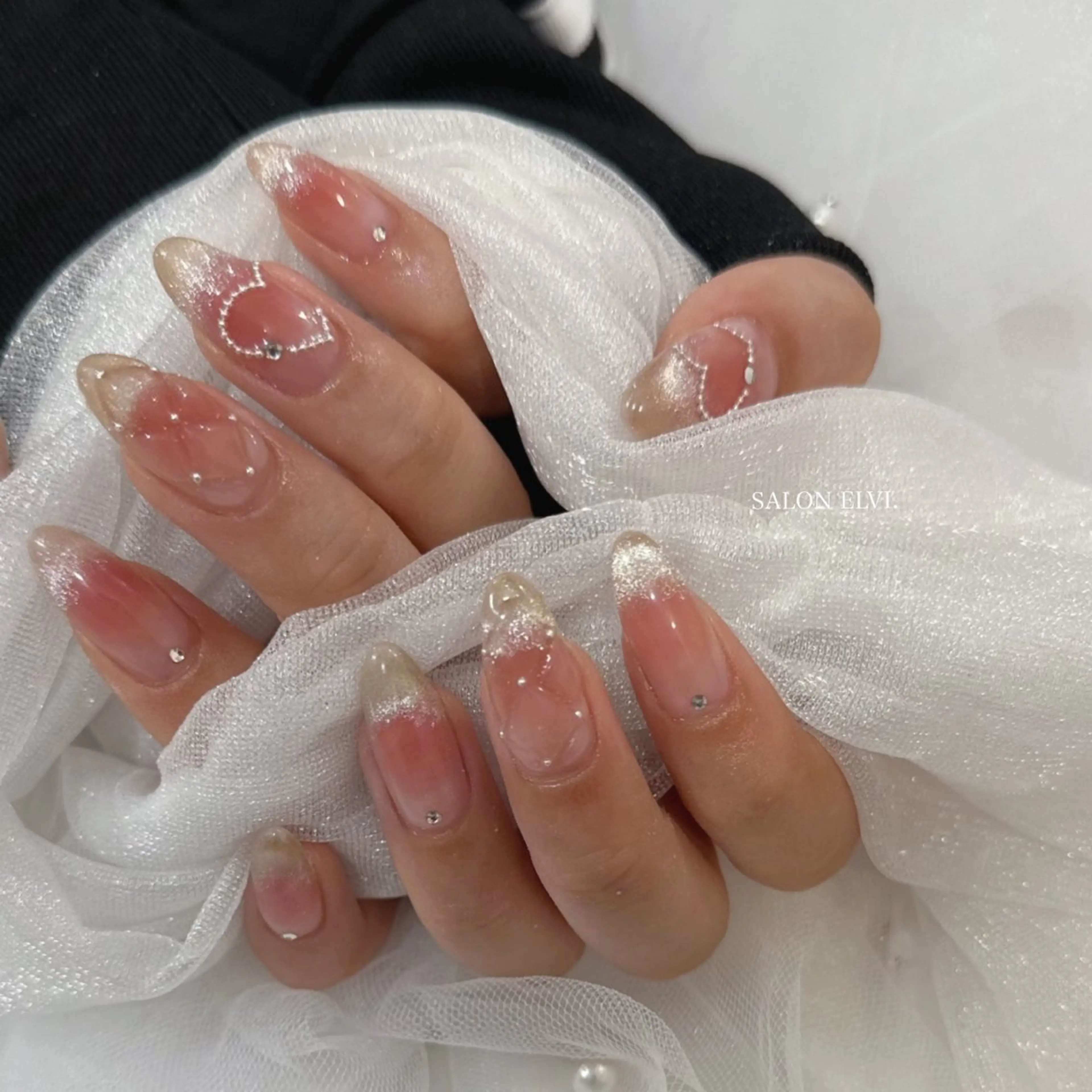 ネイル SALON ELVI.所属・SALON ELVI.のネイルデザイン