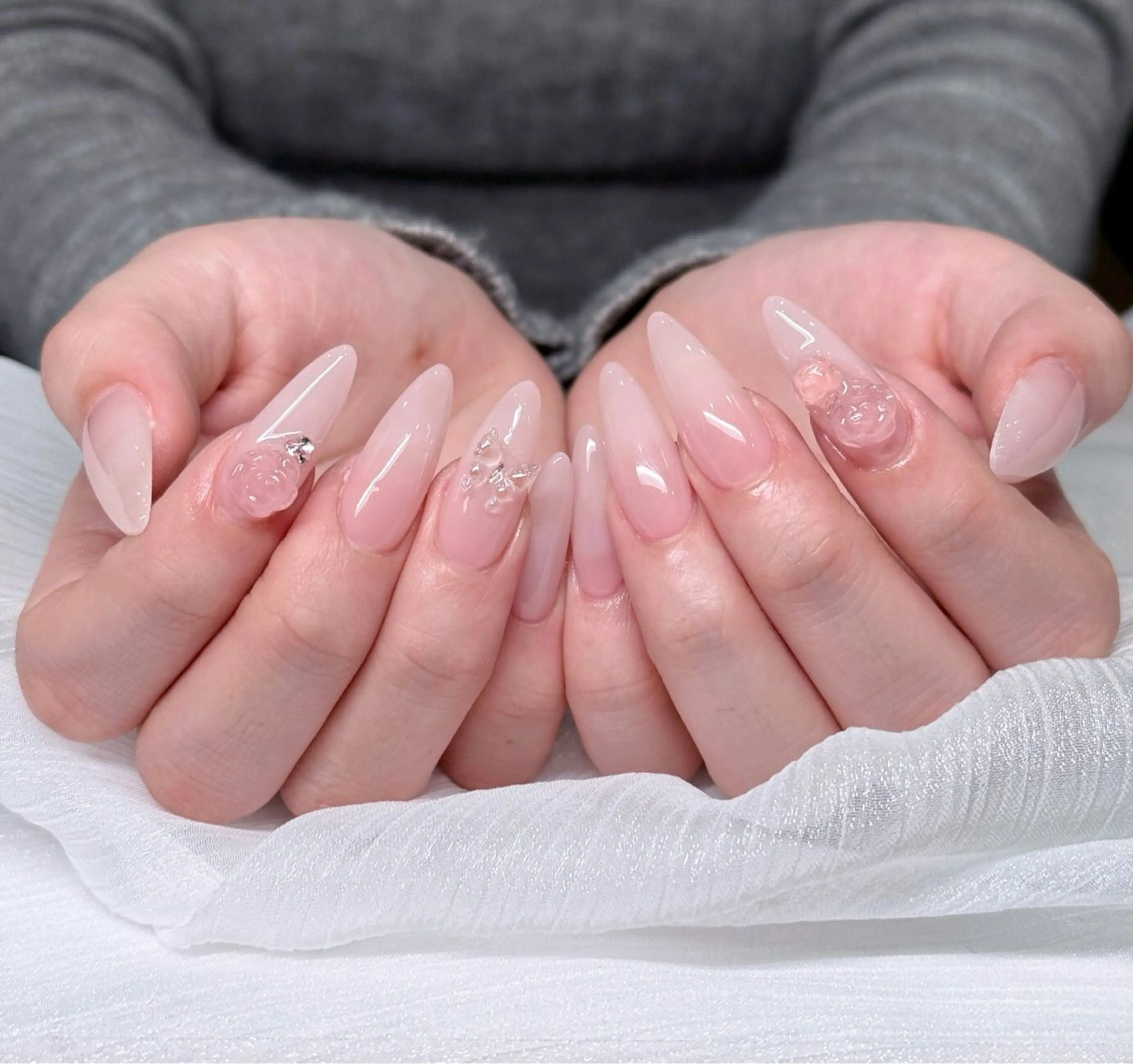 ネイル オーロラネイル ブルー チークネイル フットネイル フレンチネイル ハンドネイル HANA ハナのネイルデザイン