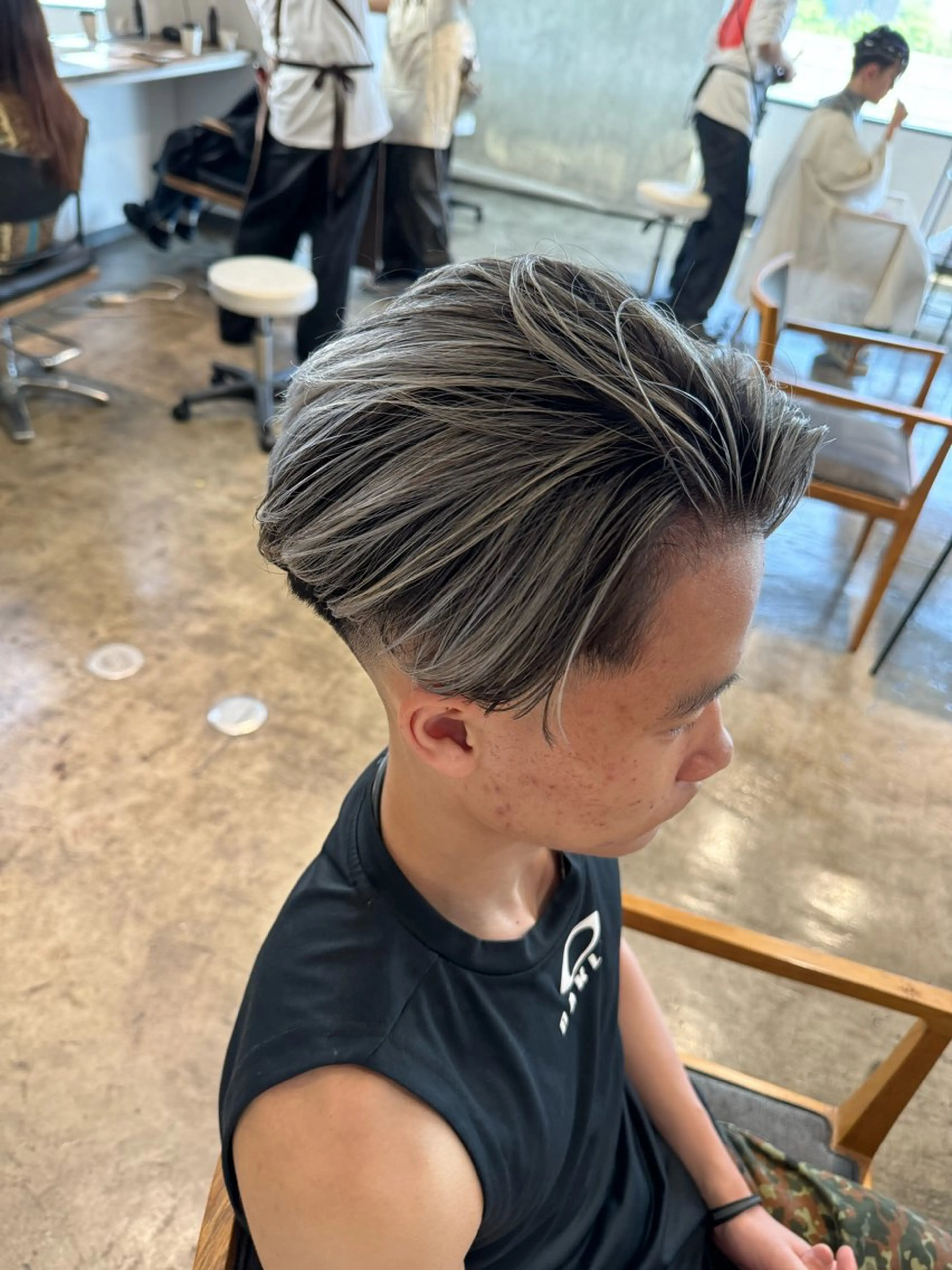 ミディアム ヘアカラー メンズケアブリーチ 特化🔥村田のヘアスタイル