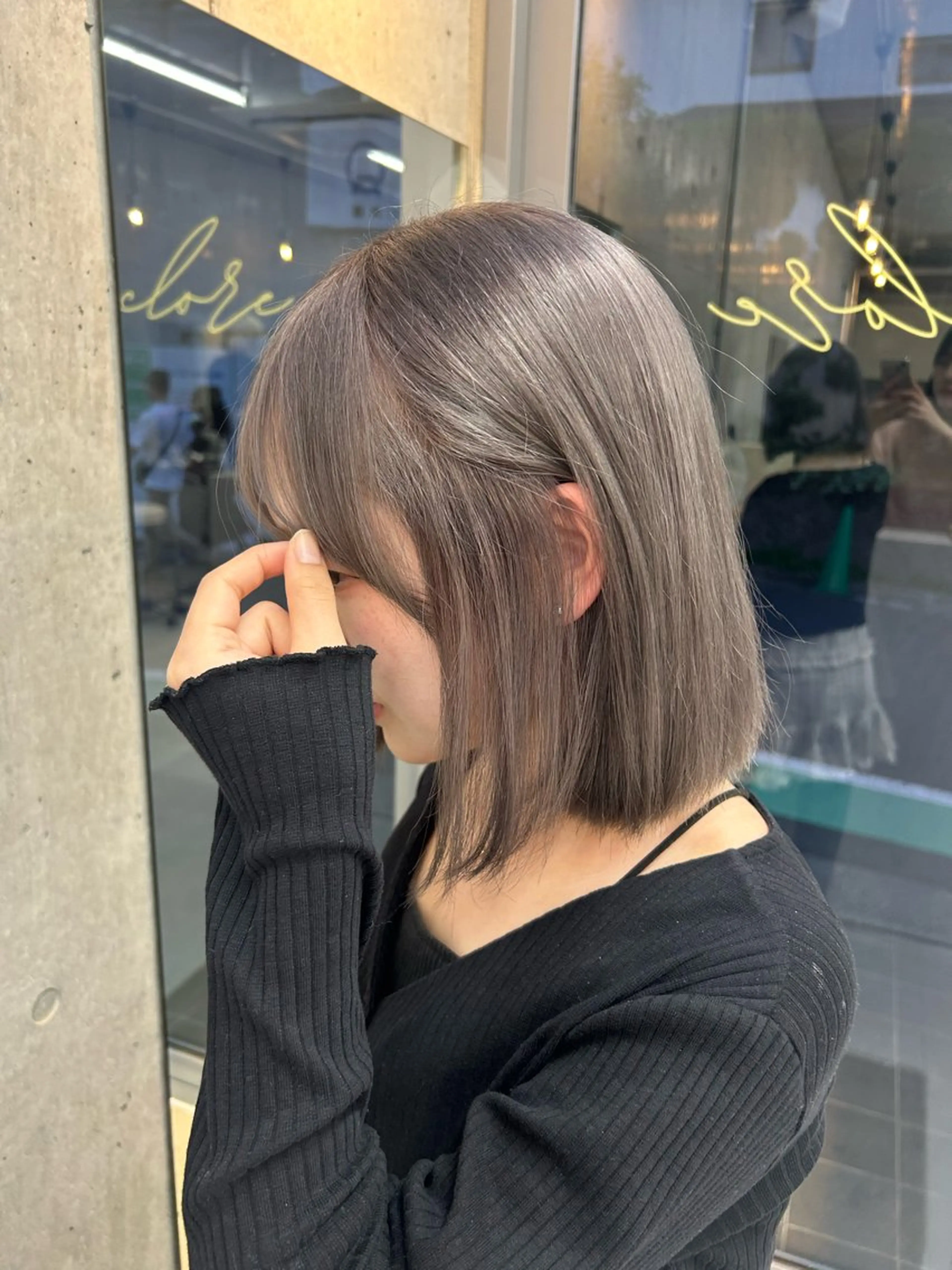 ミディアム カット ヘアカラー トリートメント LOE所属・LOE Yuuka/42🩵のヘアスタイル