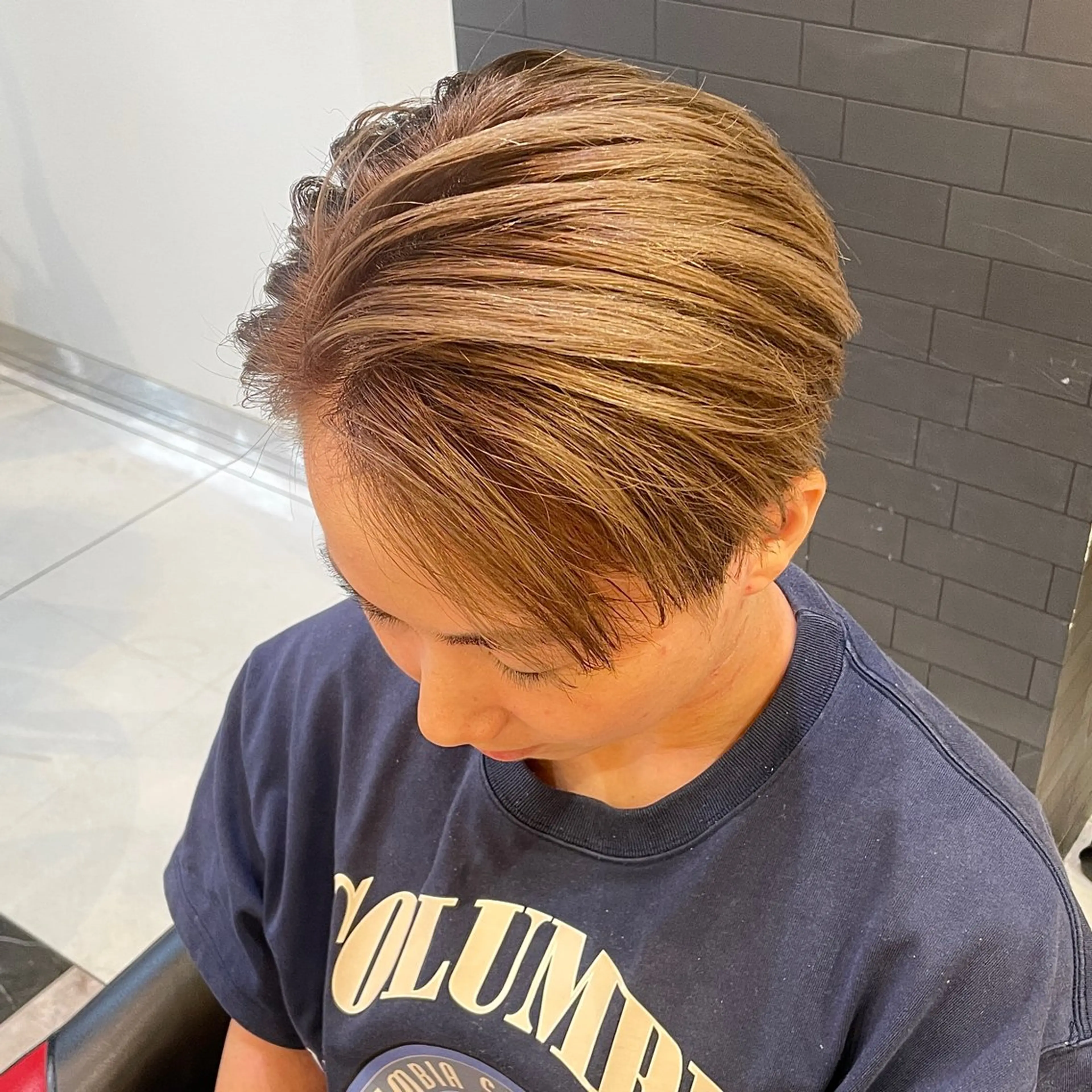 ショート カラー メンズ ベージュカラー カット ヘアカラー メンズヘア特化 崎田 成人のヘアスタイル