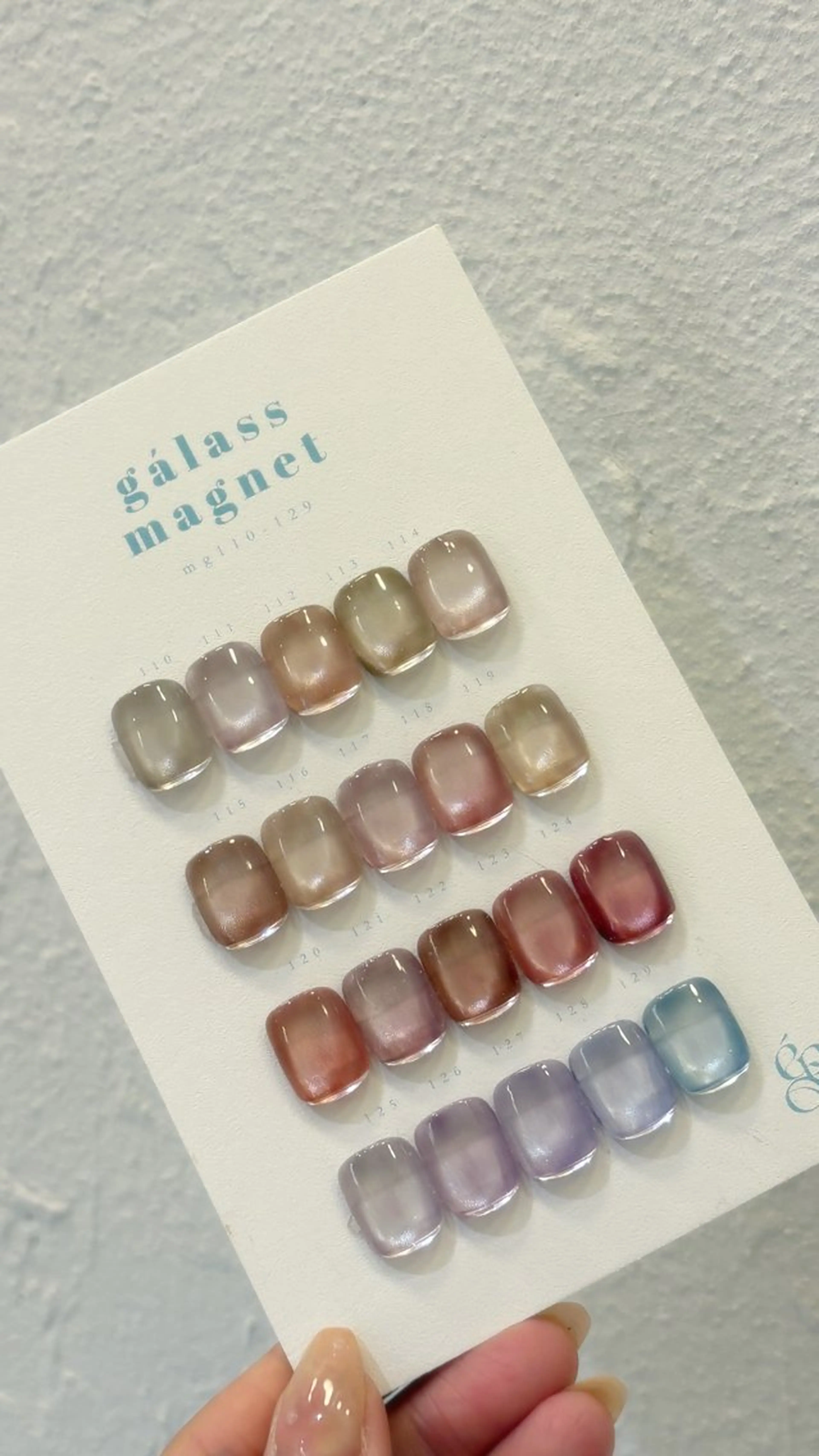 ネイル マグネットネイル モンタナ nailのネイルデザイン