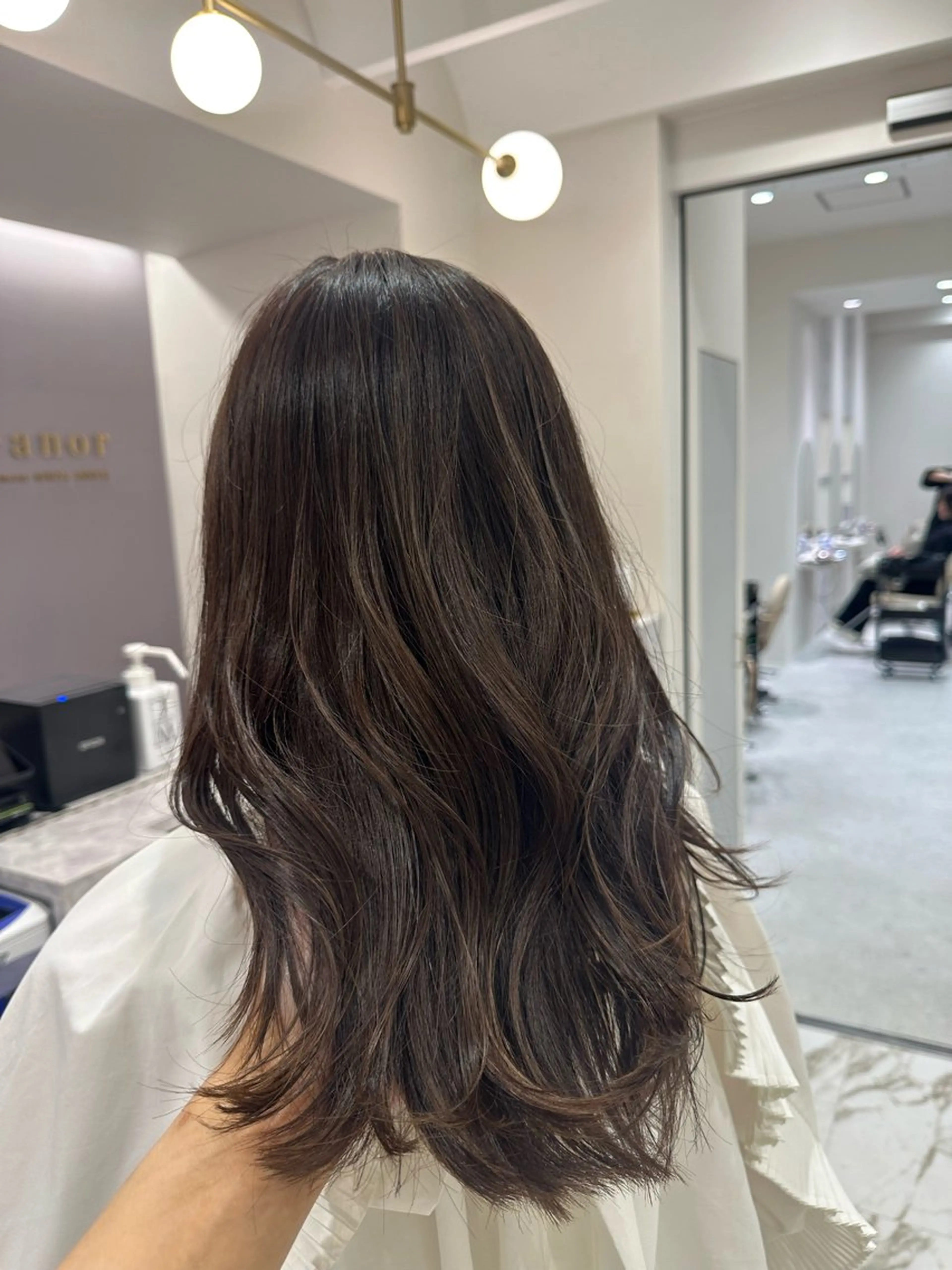 セミロング カラー ハイライトカラー ハイライト 韓国レイヤー✨ yasuko銀座のヘアスタイル